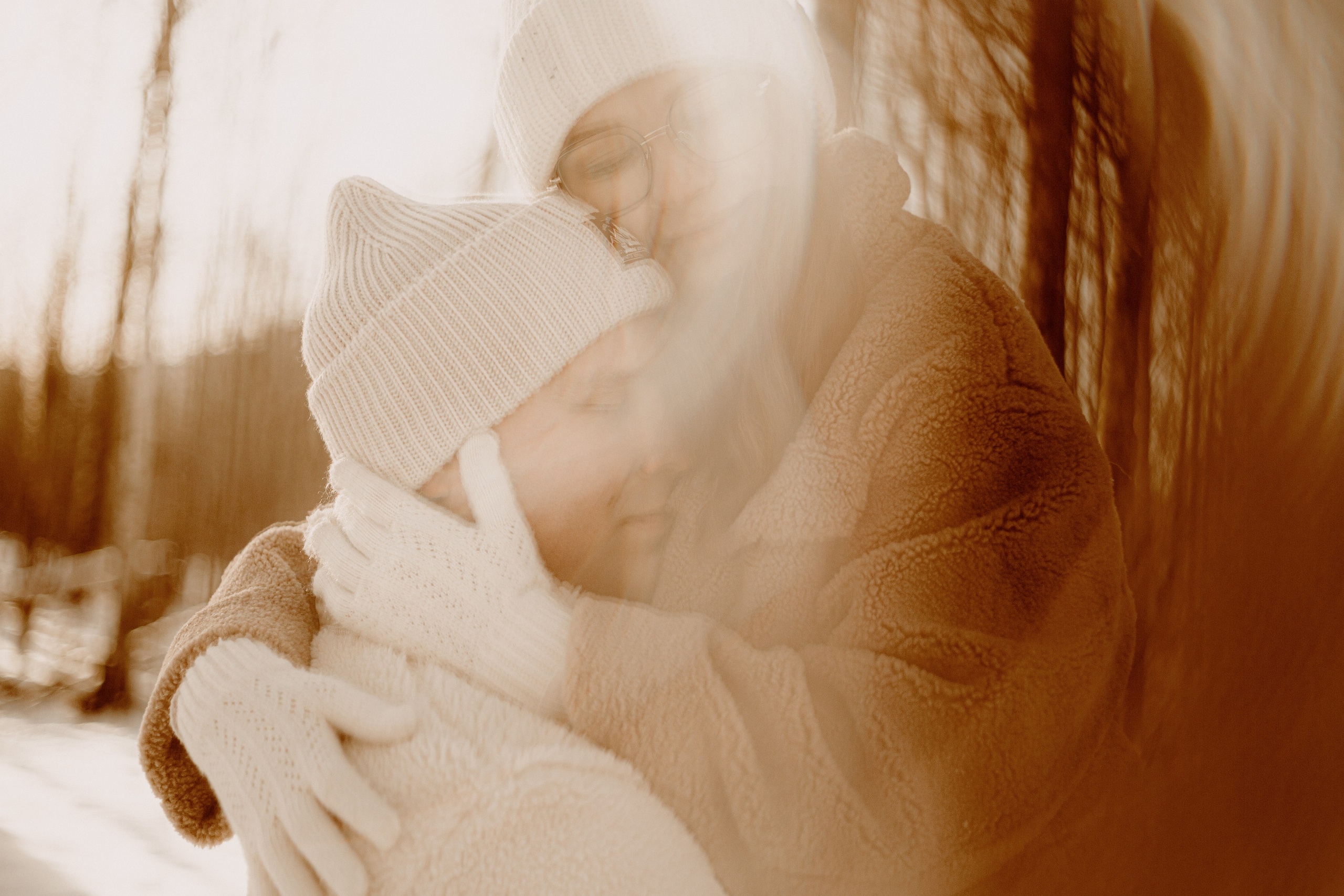 Тепло в зимнем лесу. Арт-фотограф Крис Л. в Тобольске: портрет, семейные, свадьбы