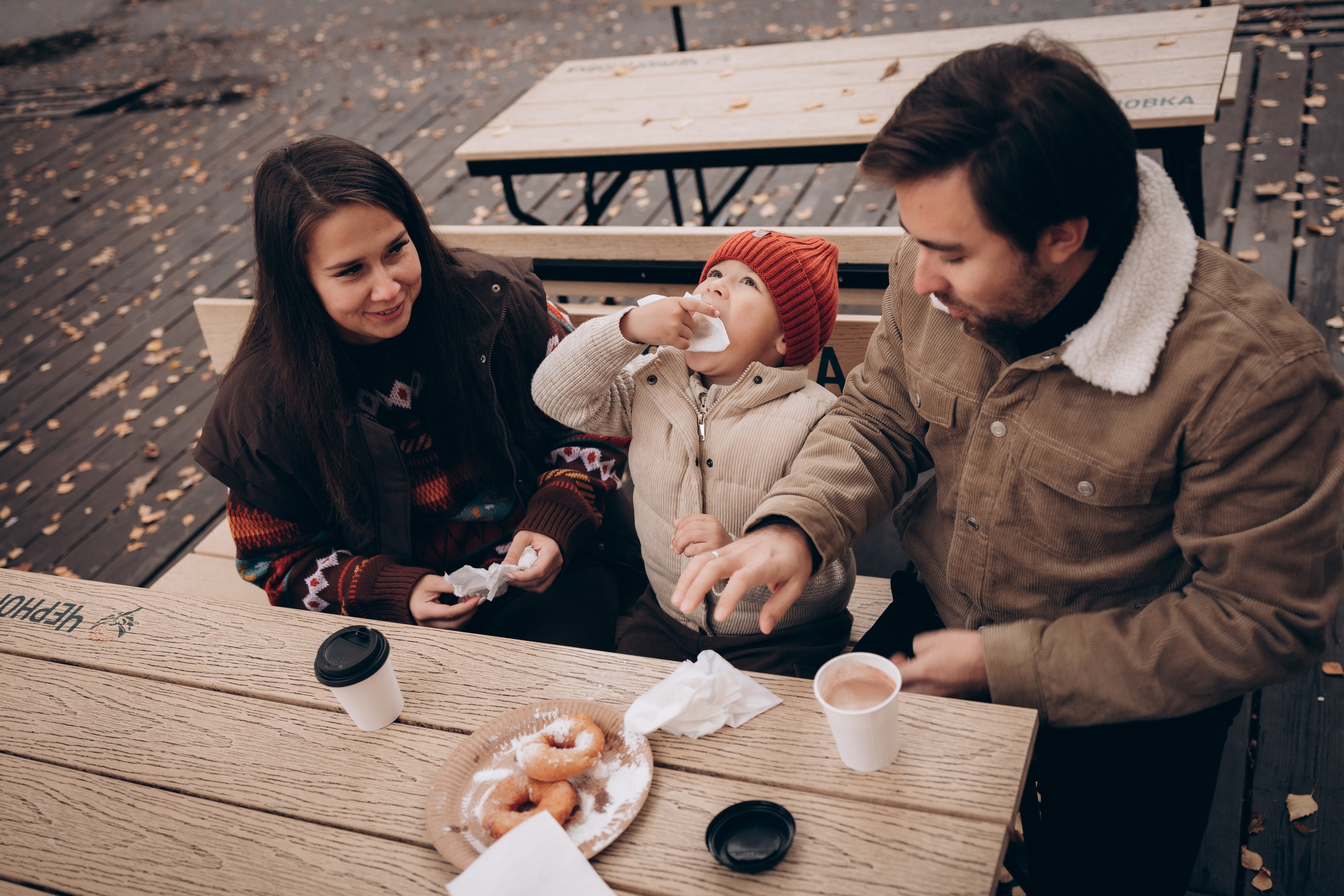 Осенняя семейная фотосессия в парке ЦПКиО им. Кирова на Елагином острове. Семейный и детский фотограф в Санкт-Петербурге Павлова Елена
