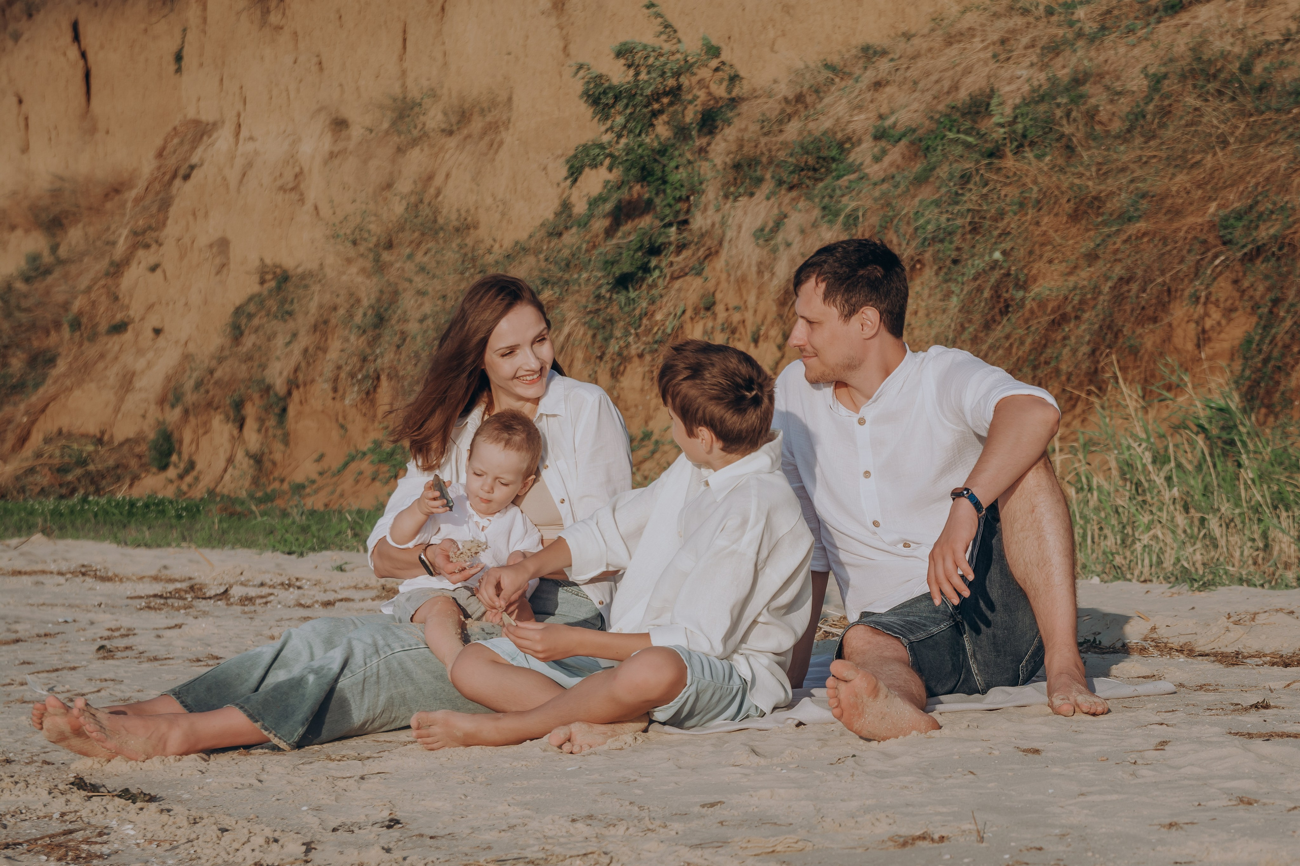 Фотосессия прогулки у моря. Семейный и детский фотограф Кущ Наташа