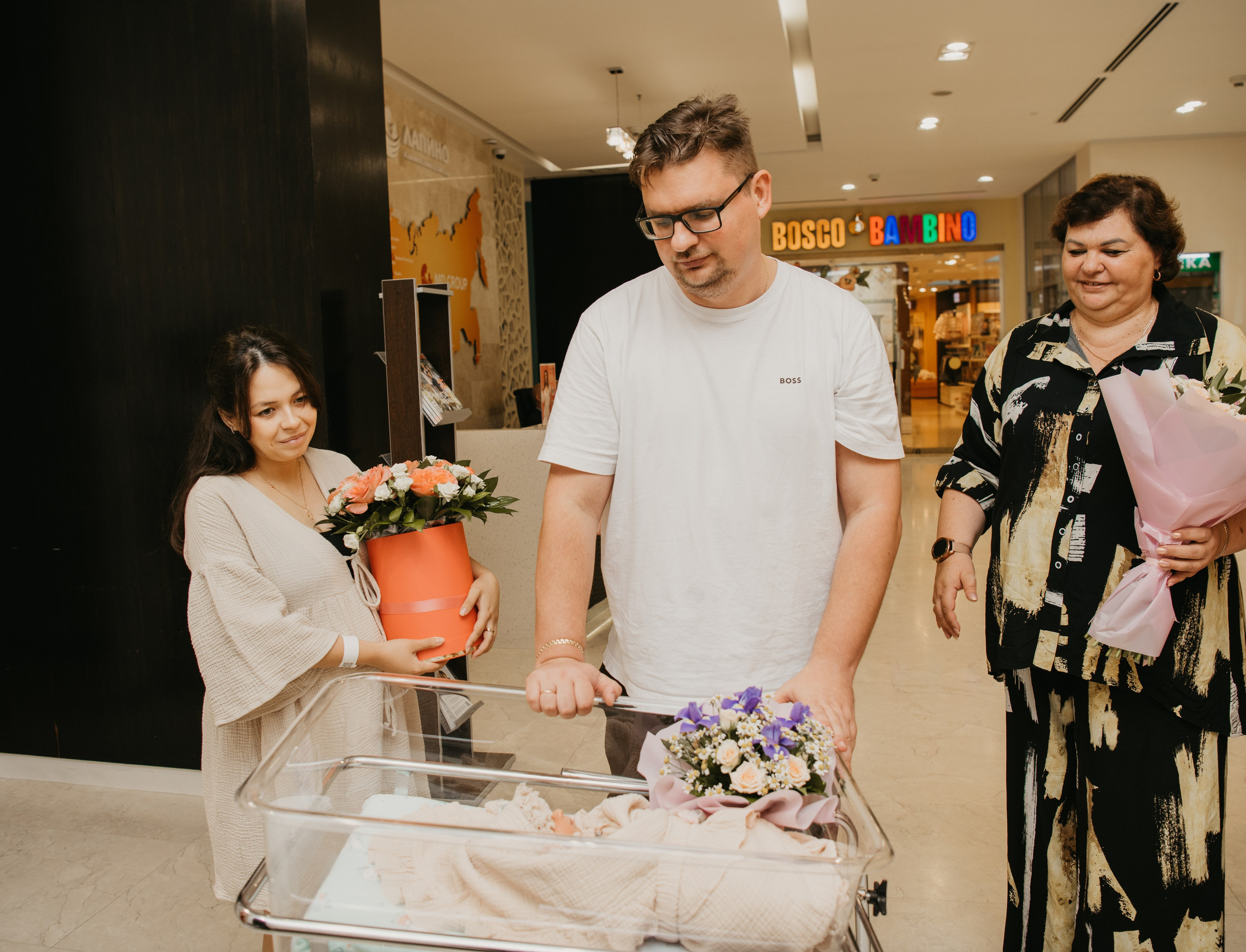 Выписка Таисии. Мать и дитя в Лапино. Фотограф на выписку из роддома в Москве и МО