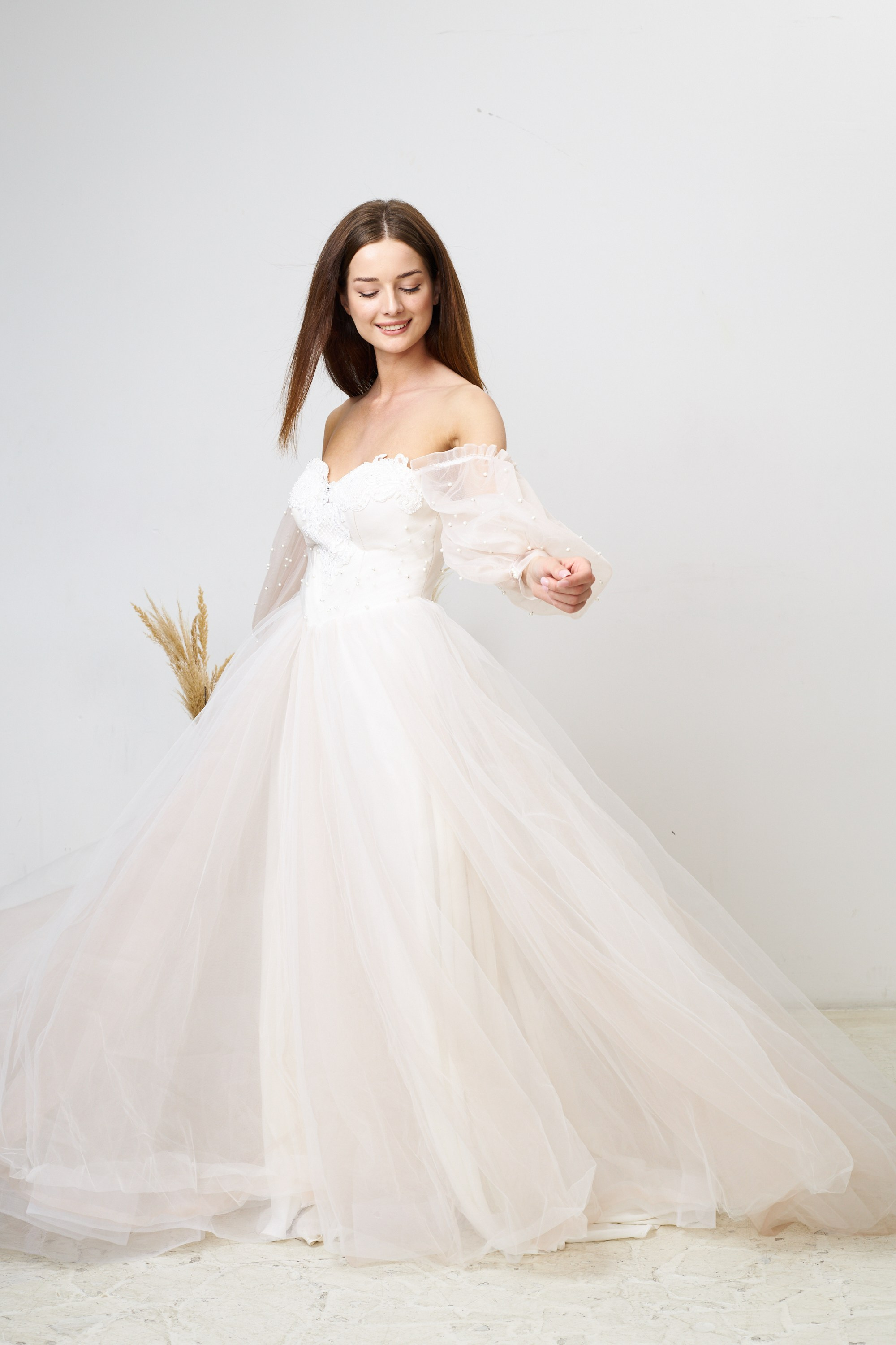 Ольга, 42-44 р-р, 175 см. KED Production — продакшн из СПб. Создаём фото, видео и контент, который помогает брендам и селлерам продавать больше