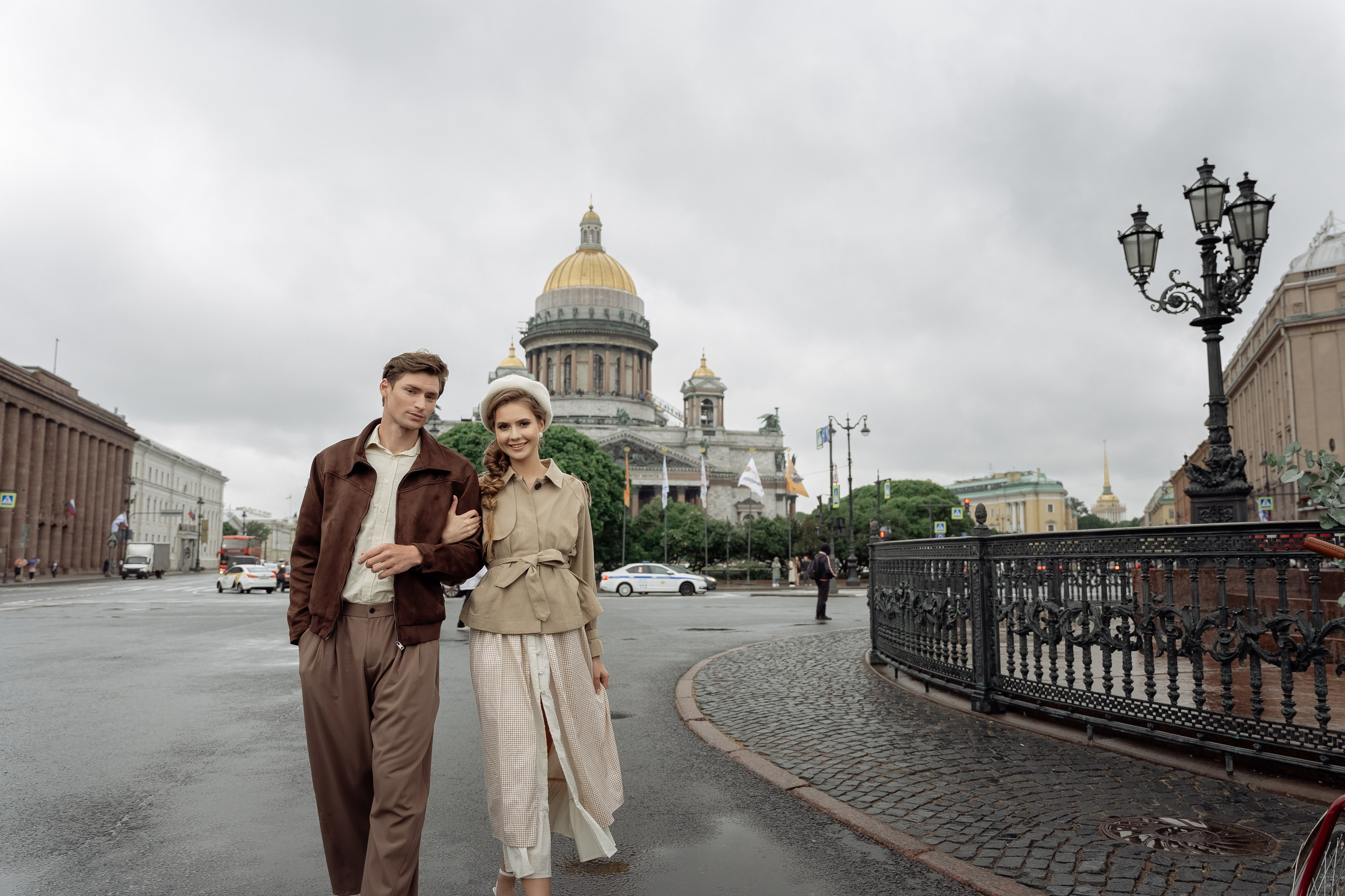 Двое под одним зонтом