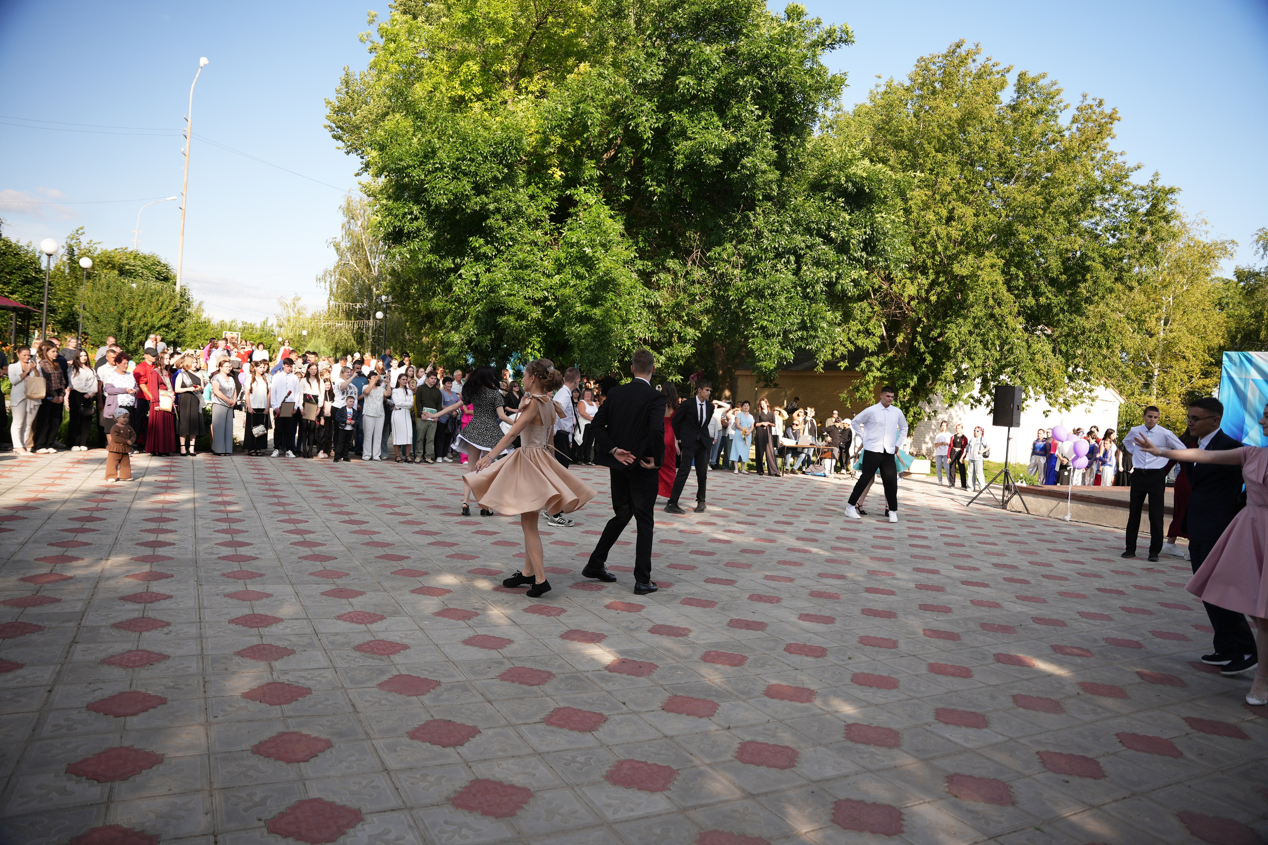 Выпускной в парке. Ольга Плаксина фотограф в Саратове