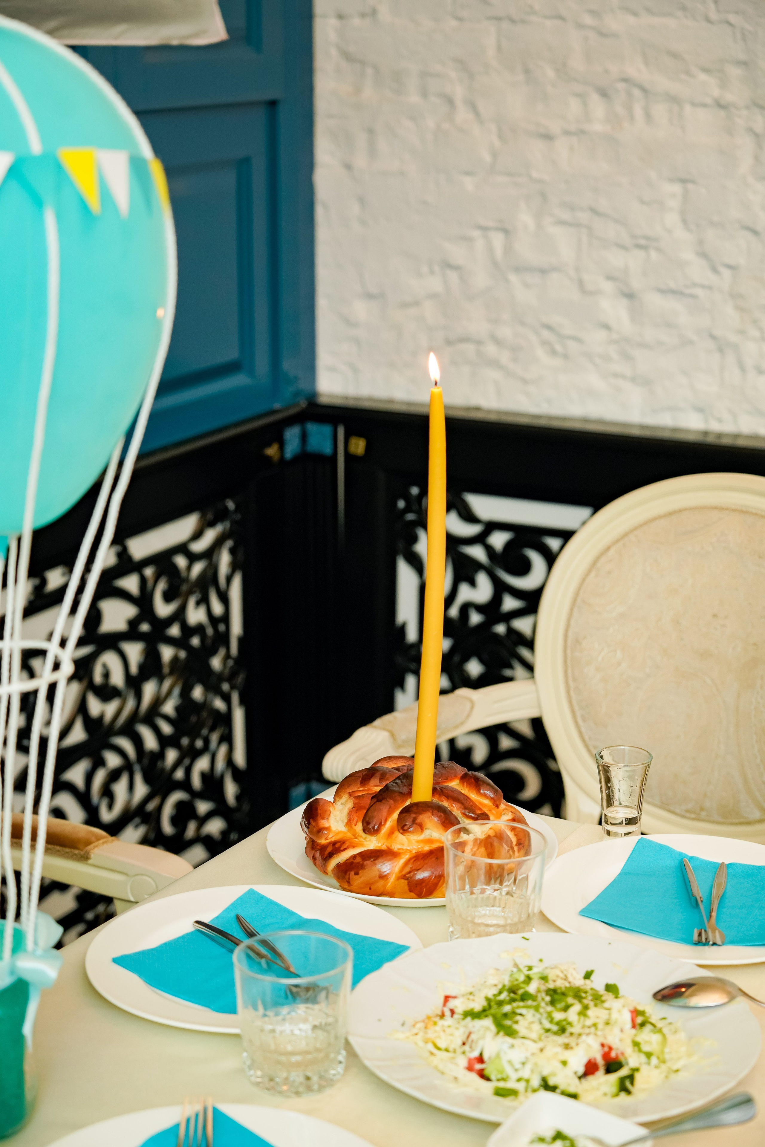 1 год)). Max Matvich and Victoria Basova are professionals in their field