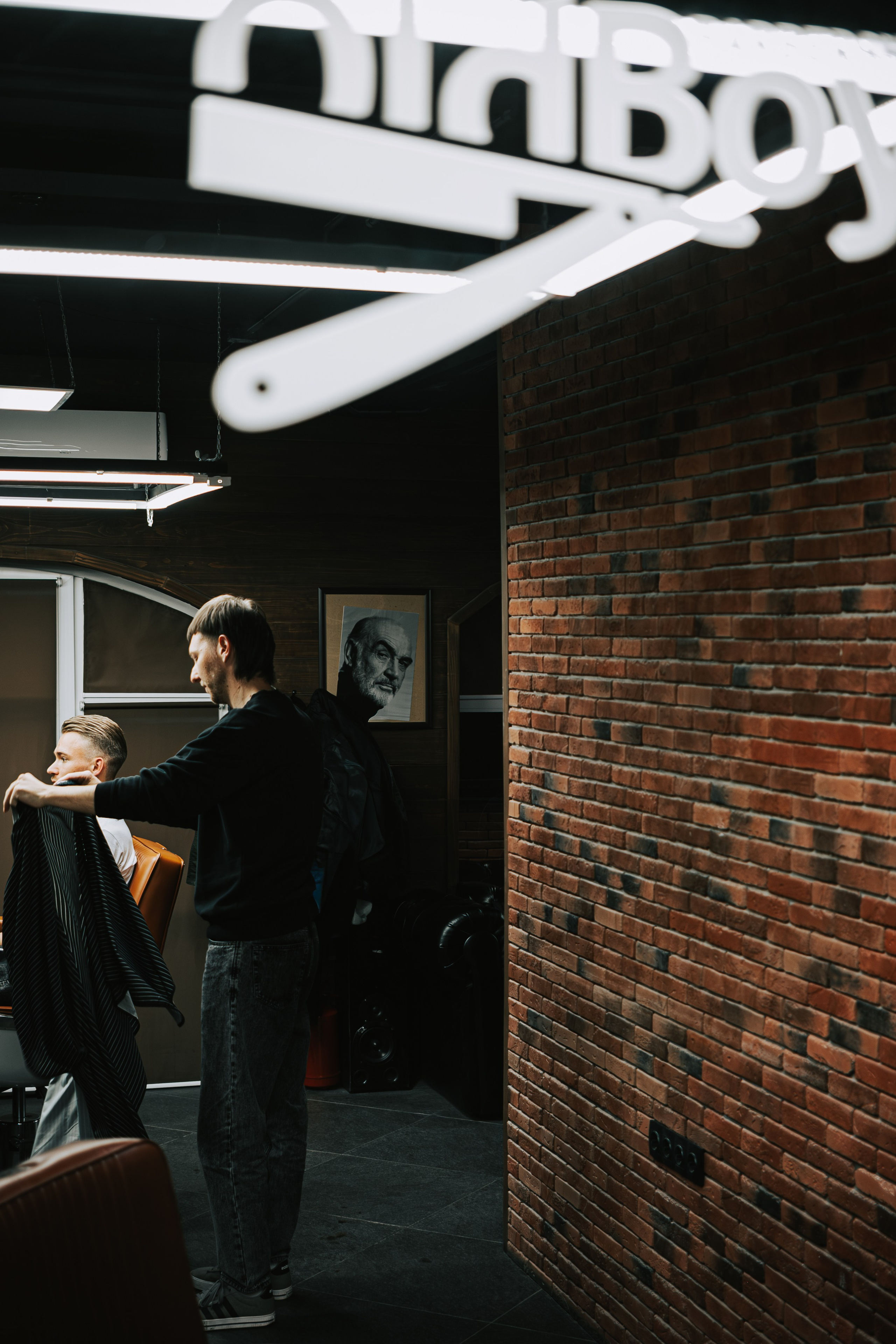 Контент-съемка барбершоп OLDBOY. Коммерческий и Портретный Фотограф Симферополь Крым Максим Махо