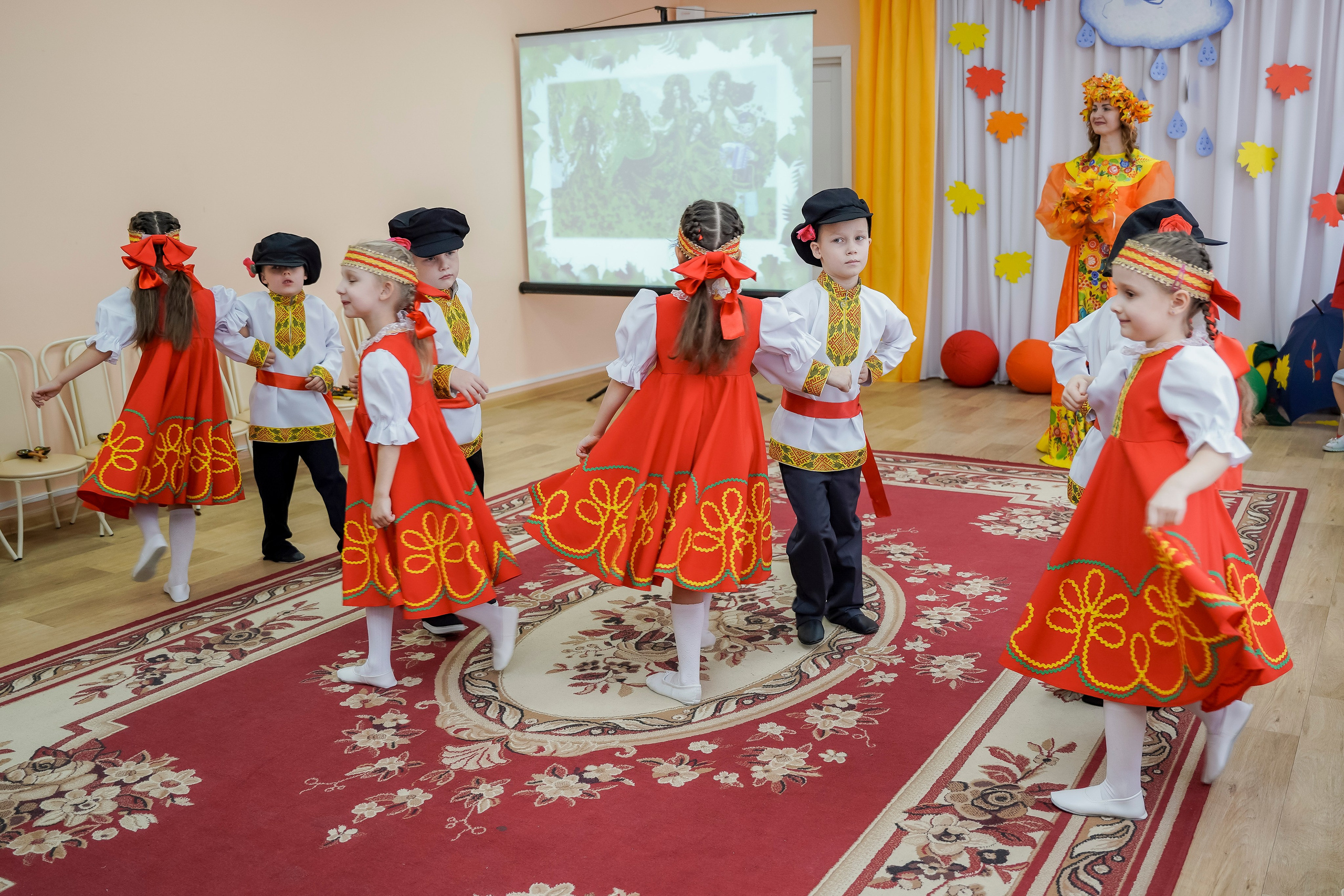 Еще осень. Геннадий Войтов — контент под любые задачи