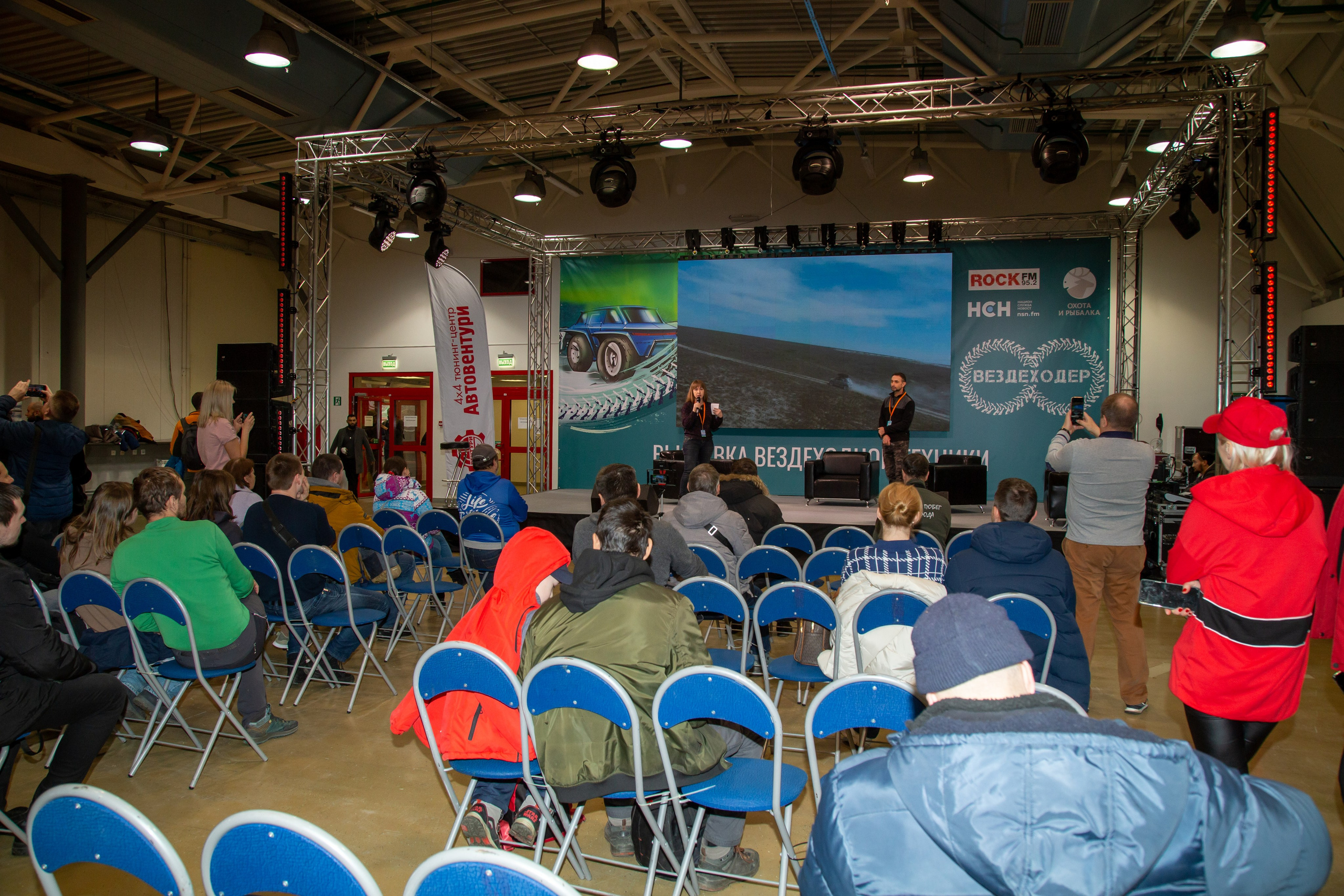 Фотопрогулка по выставке Поехали 2022. «Студия DRONAVT`s» — видеосъёмка и фотография г. Москва