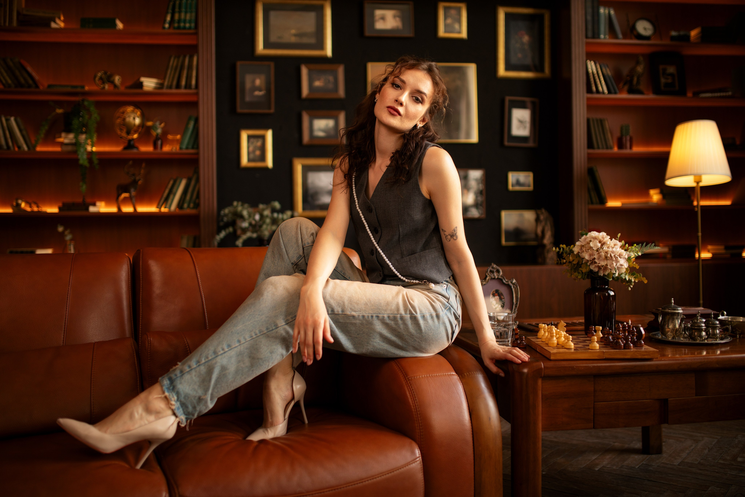 Фотосет с Анастасией в интерьере в формате «Я красивая». Дмитрий Шульгин, портретный фотограф в Воронеже