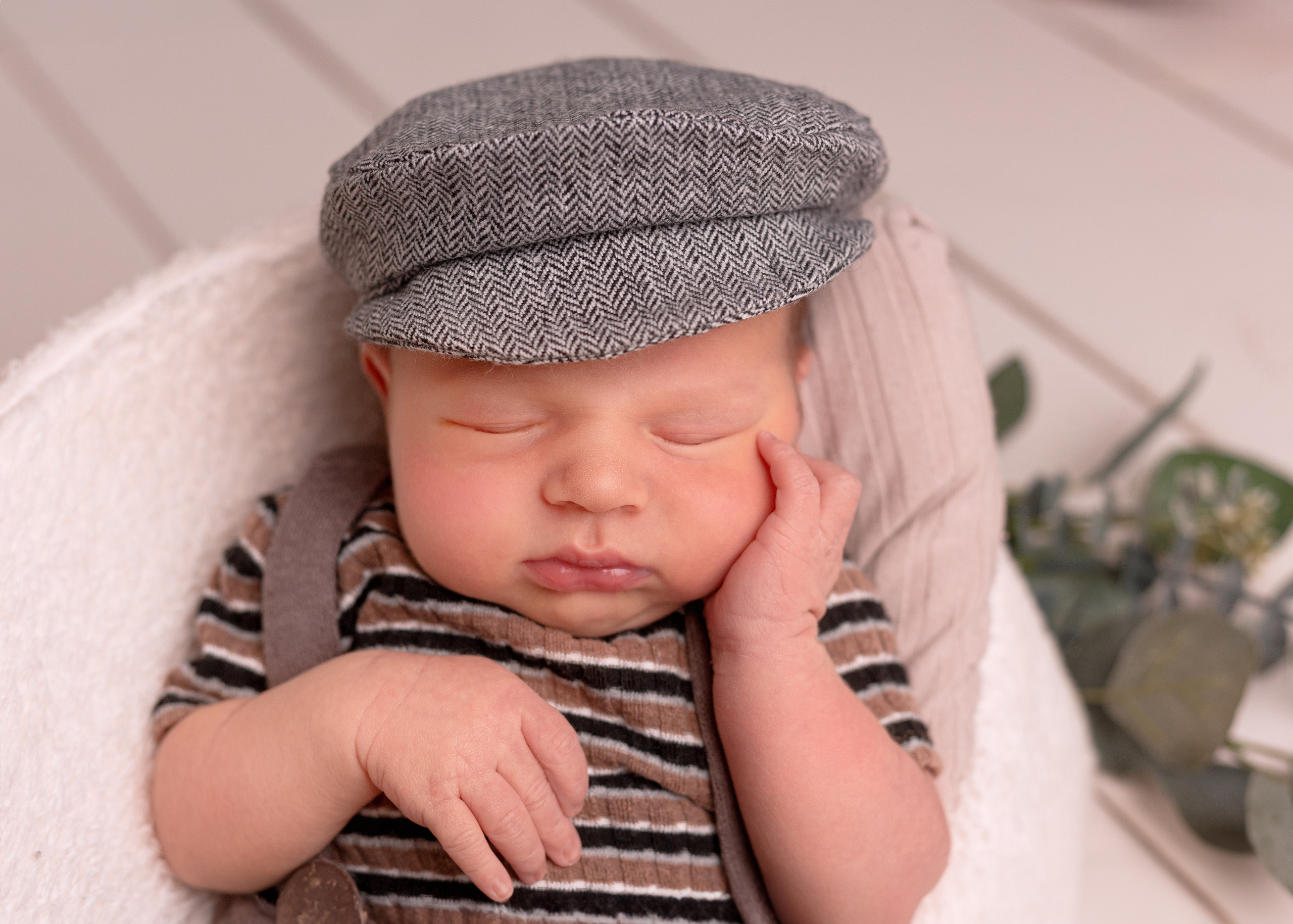 Фотографии новорожденных детей. Фотограф новорожденных в Омске Анастасия Моисеева