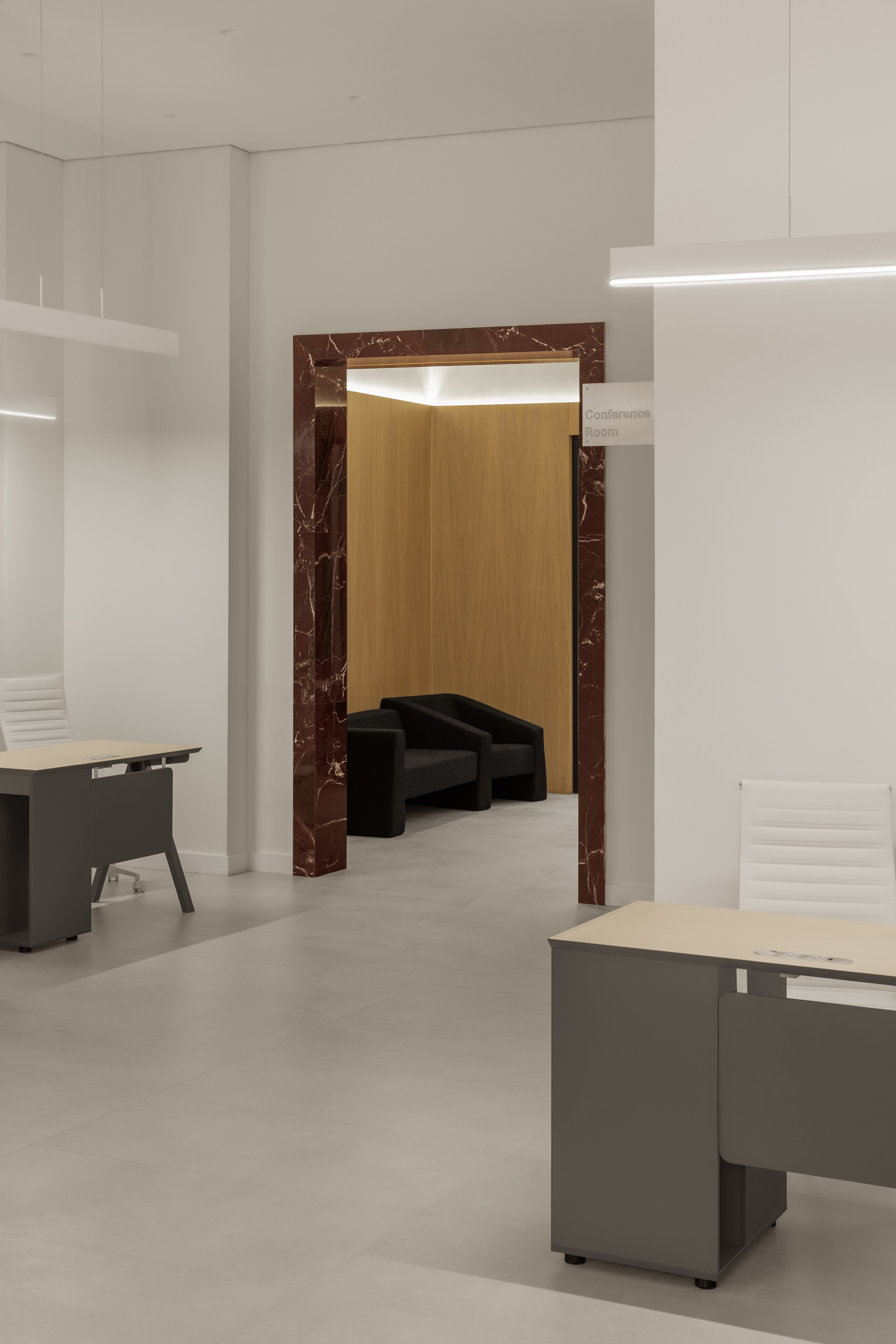 Дарина Иржанова — офис Траст Петролиум. Roman Yakunin — interior photographer in Almaty, Kazakhstan