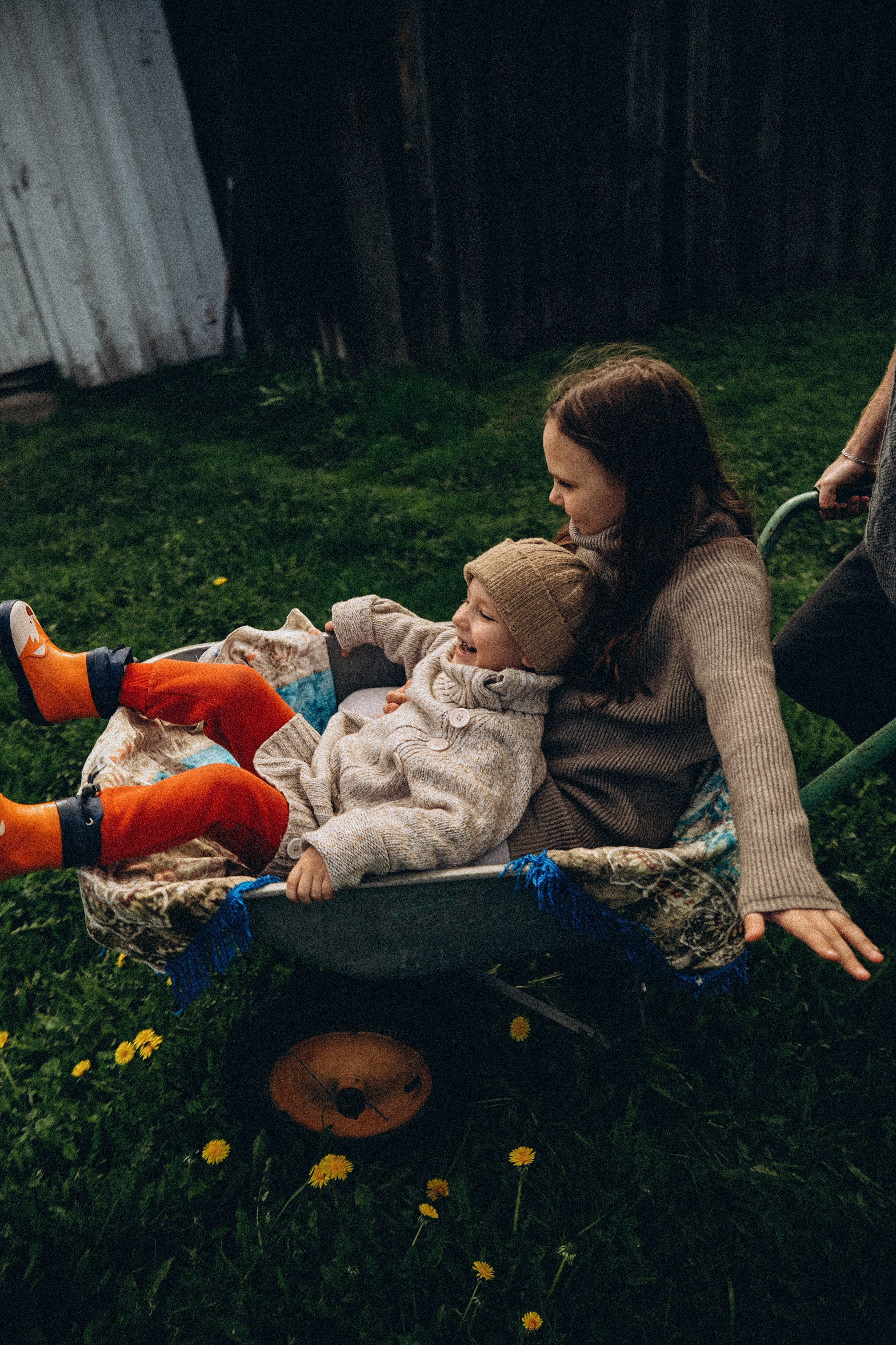 Лето у бабушки. Семейный свадебный фотограф Екатеринбург Первоуральск Шарнина Алёна