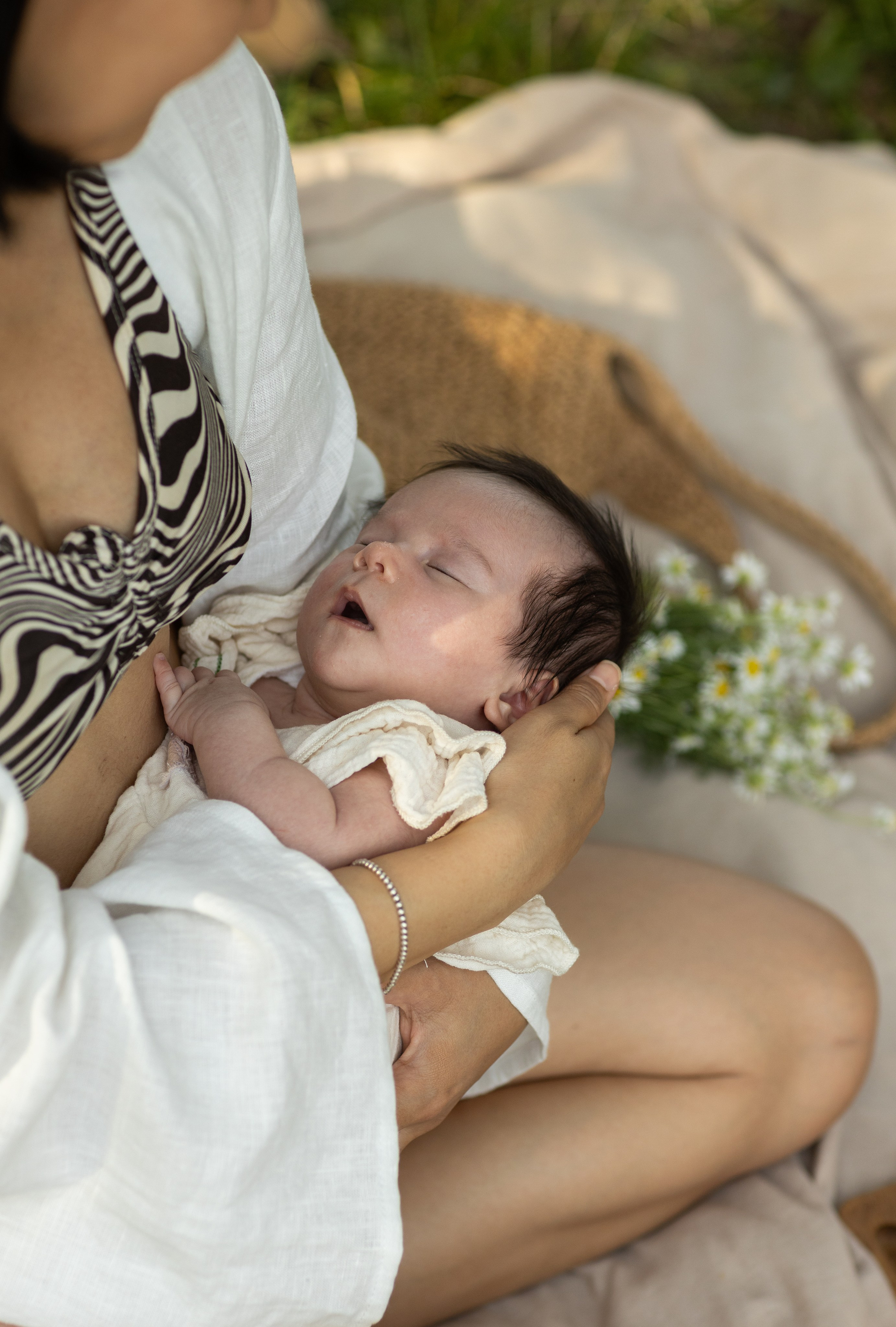 1 месяц Саше — летний пикник в парке. Семейный и детский фотограф в Москве Олеся Маркина