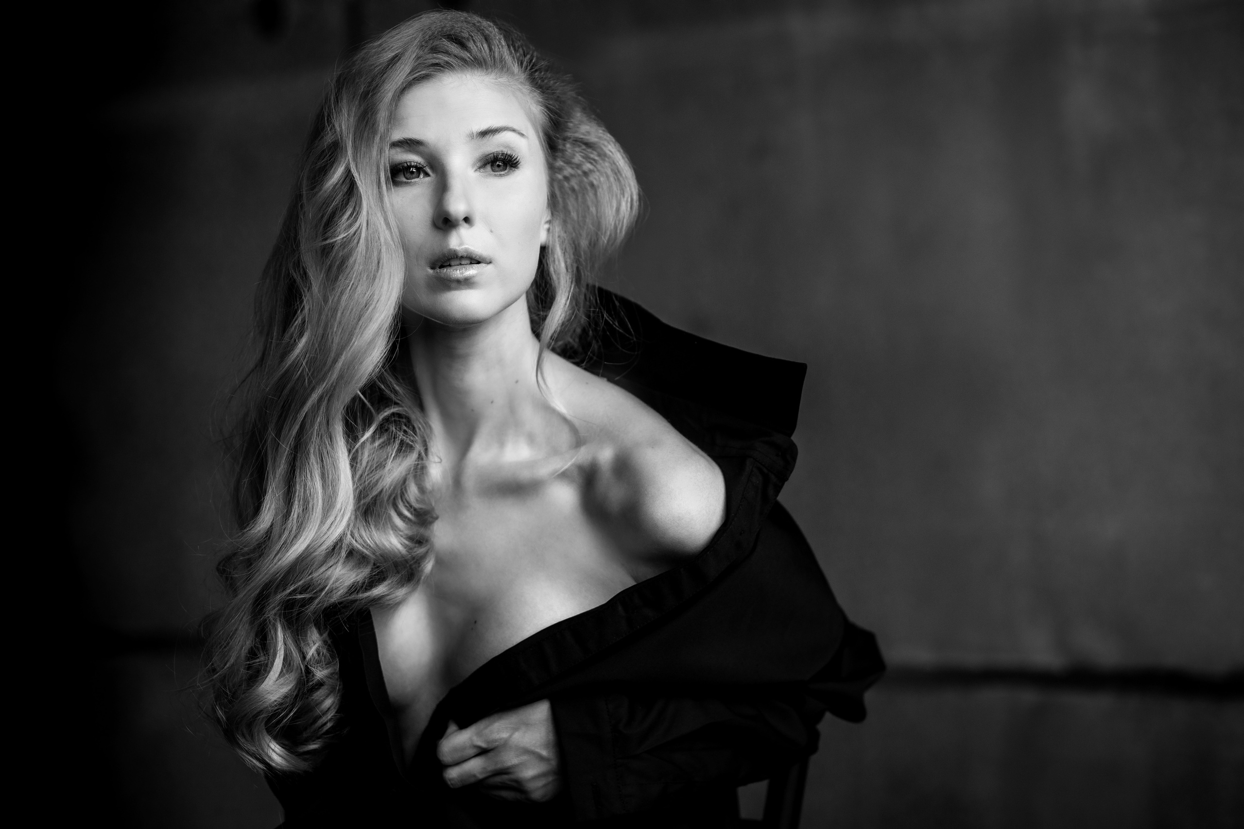 Женское. ЧБ Фотограф Ольга Лесли