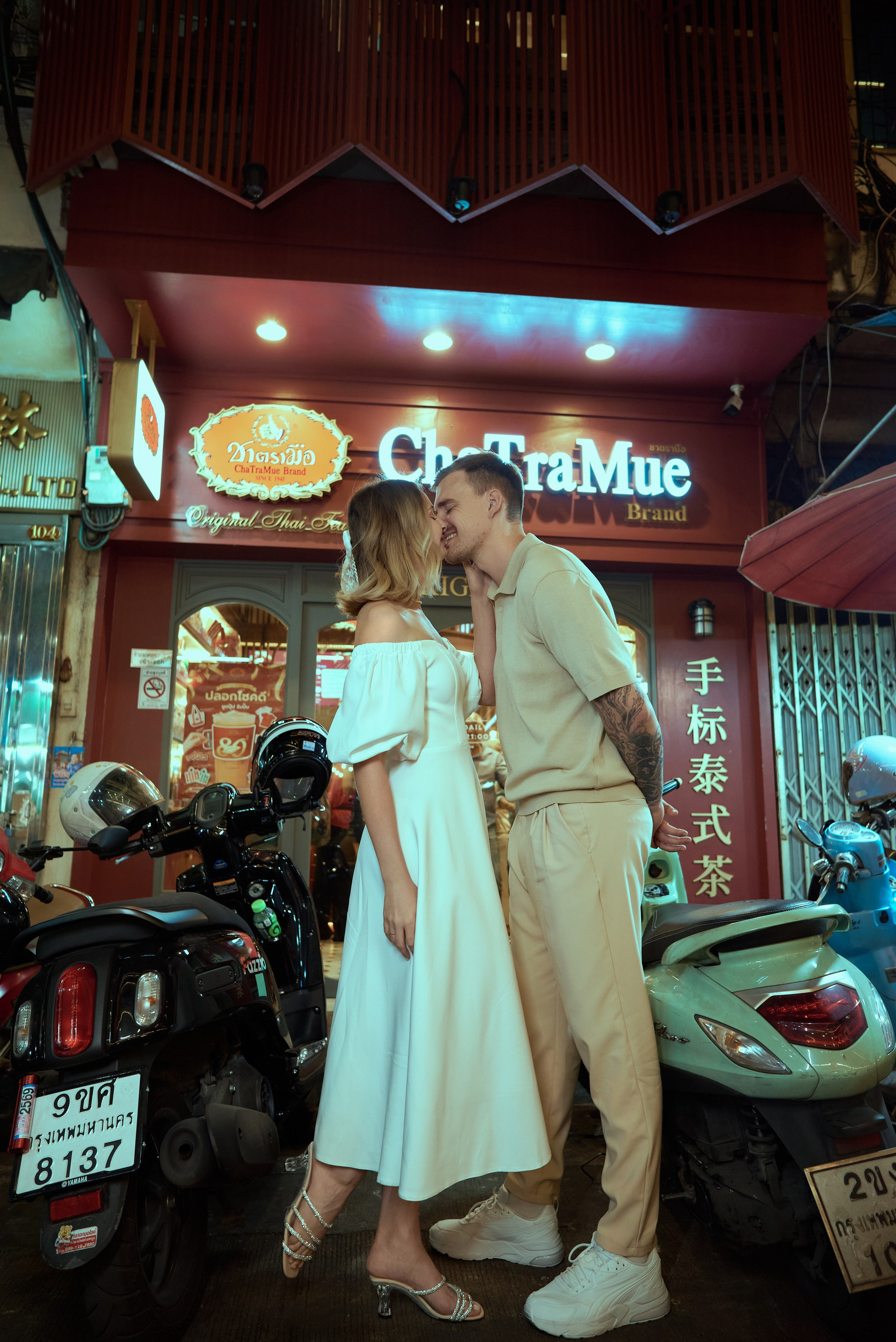 Lovestory in Chinatown. Photographer Bangkok — Pattaya | фотограф Бангкок — Паттайа