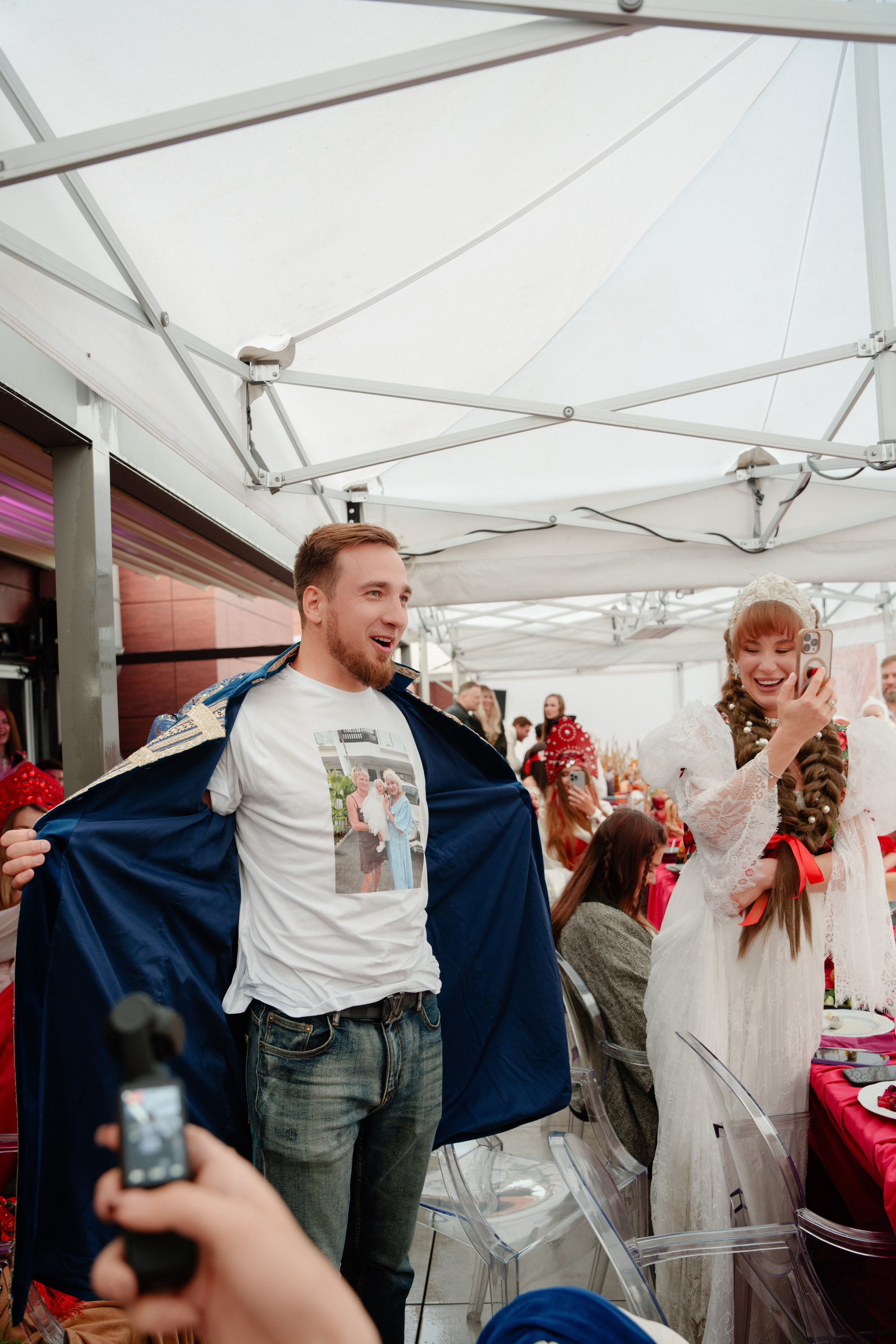 Репортажный фотограф на гендер пати в славянском стиле в Москве. Репортажный фотограф Москва Сергей Дружинин