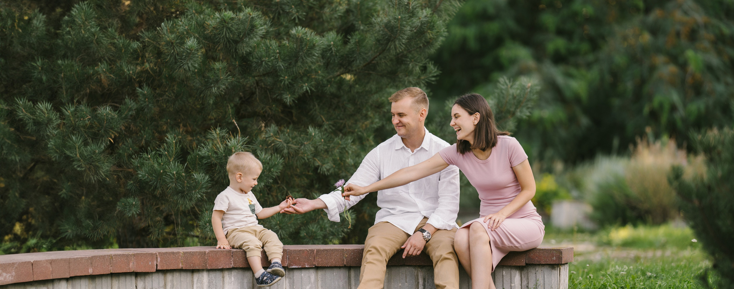 Семейная фотосессия в парке. Детский, семейный и ньюборн фотограф в Москве Юлия Шуарт