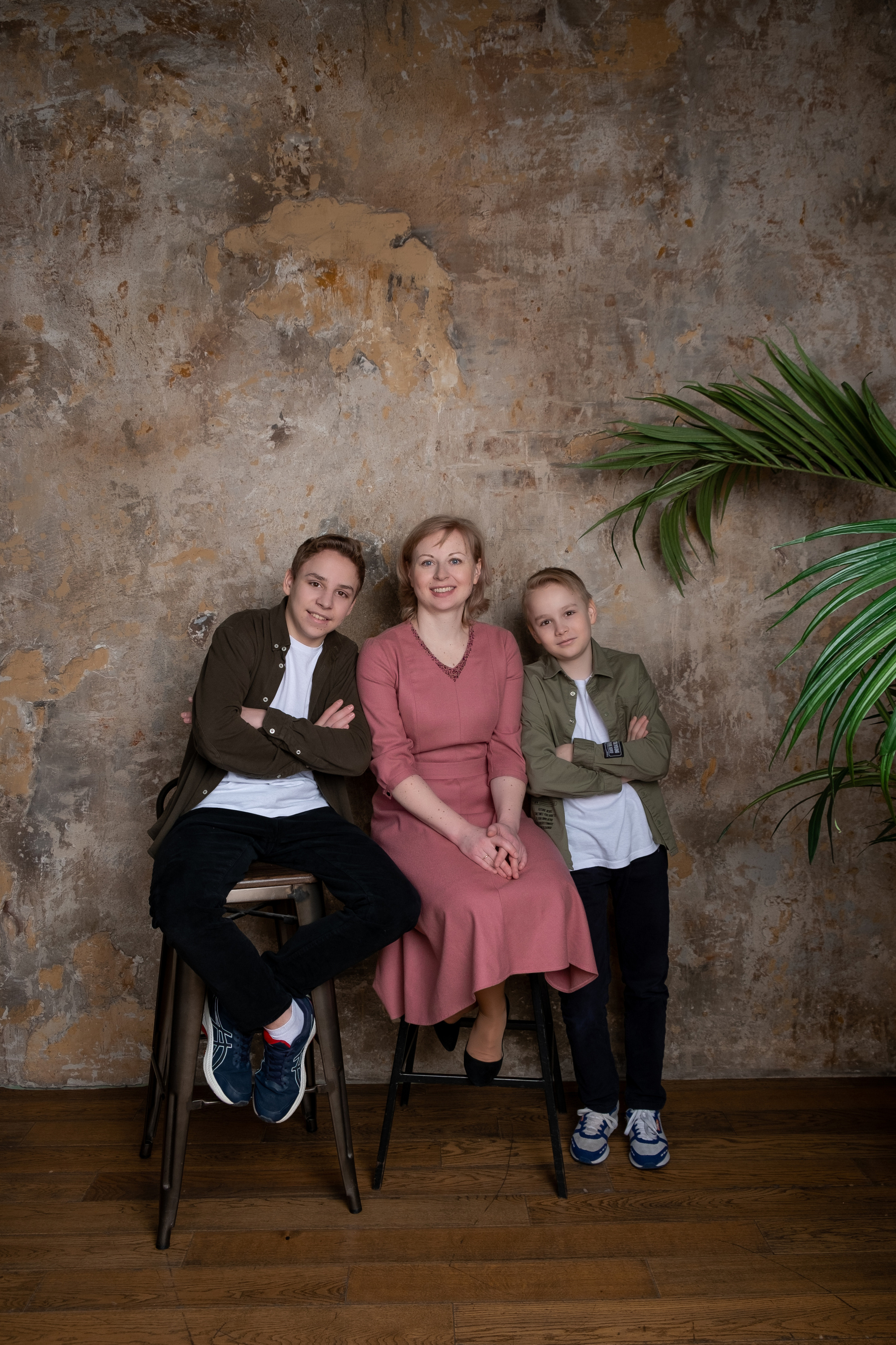 Семейный портрет в студии. Свадебный и семейный фотограф в Москве Инника Кетлер