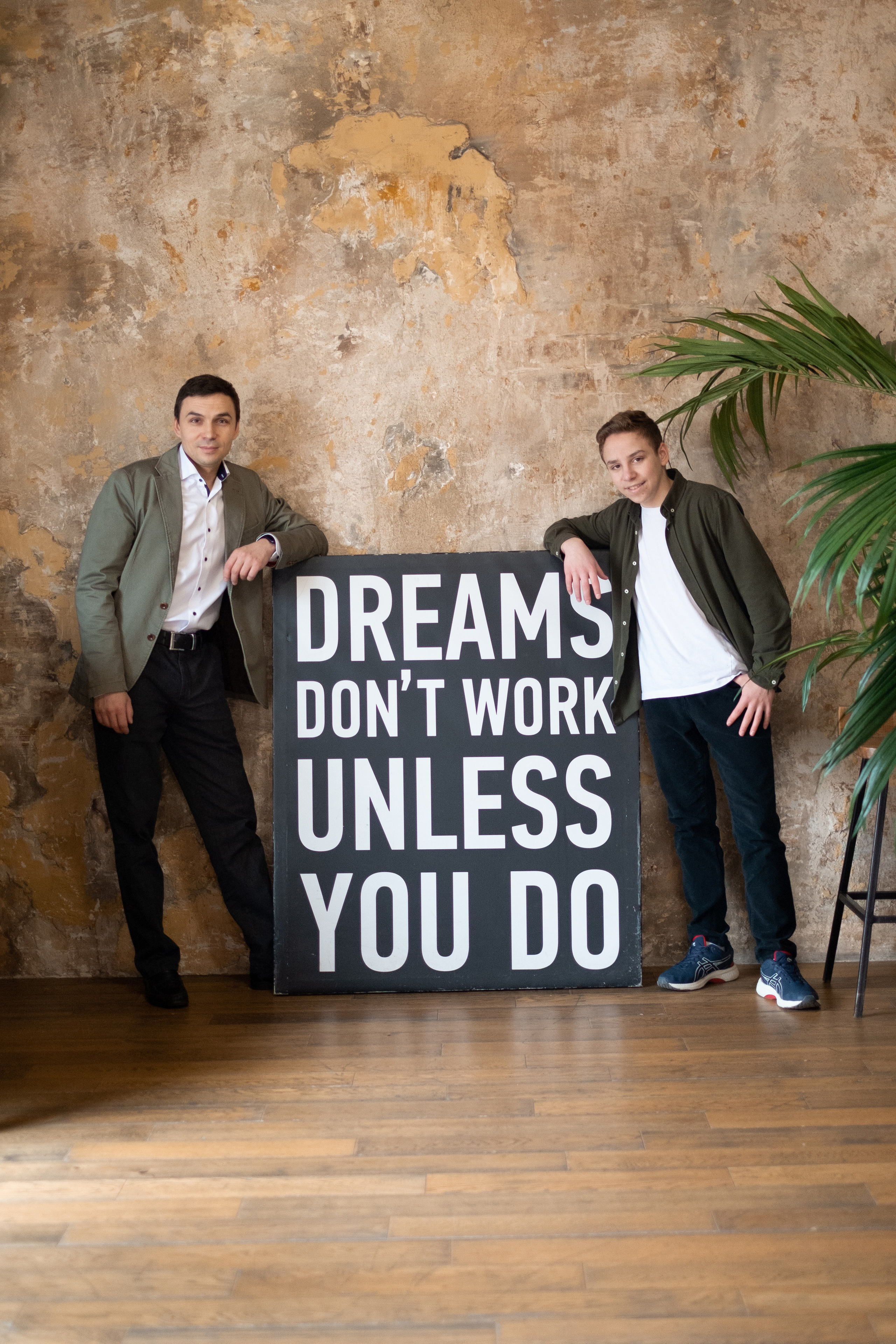 Семейный портрет в студии. Свадебный и семейный фотограф в Москве Инника Кетлер