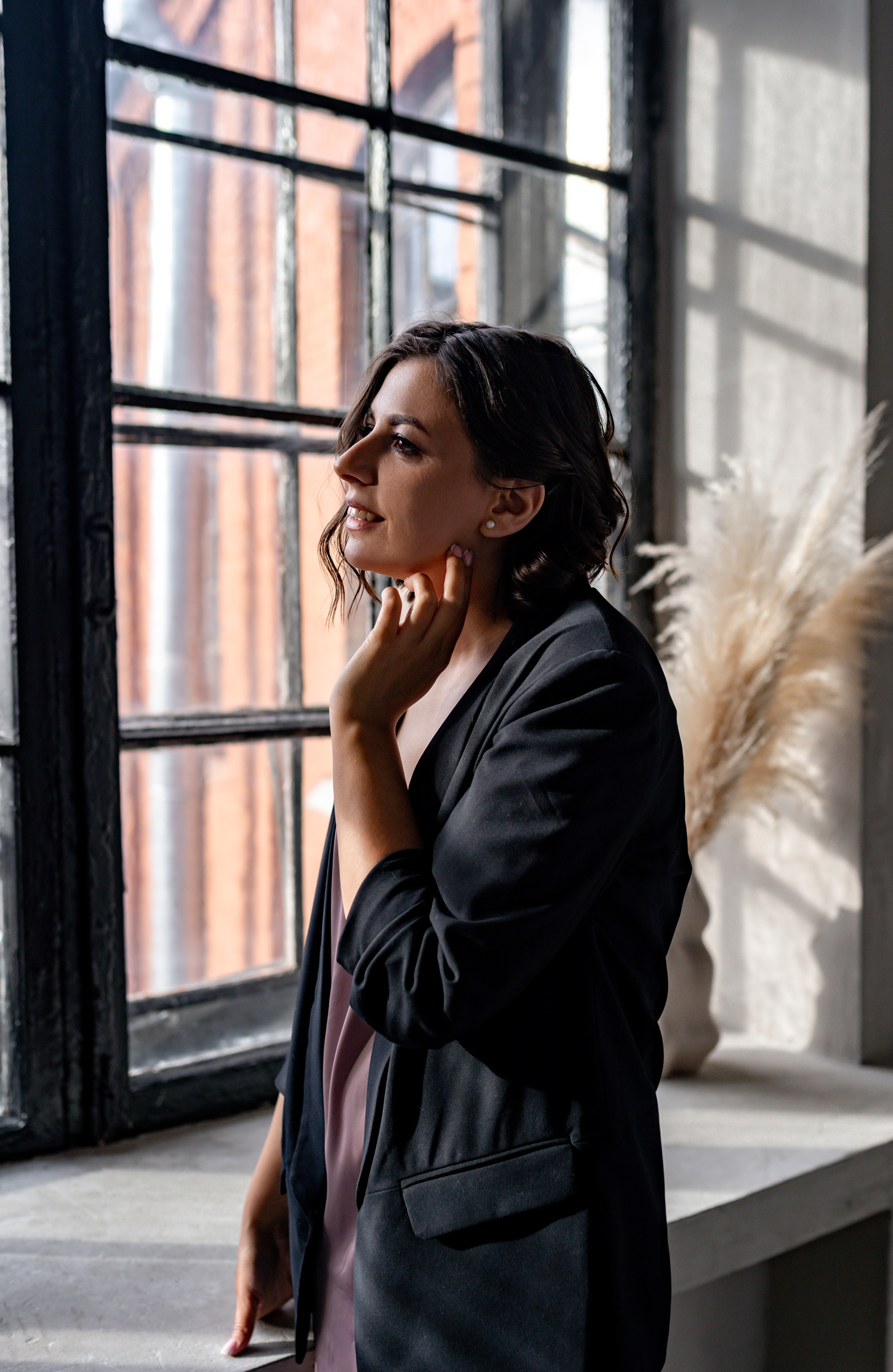 Лариса. Главная