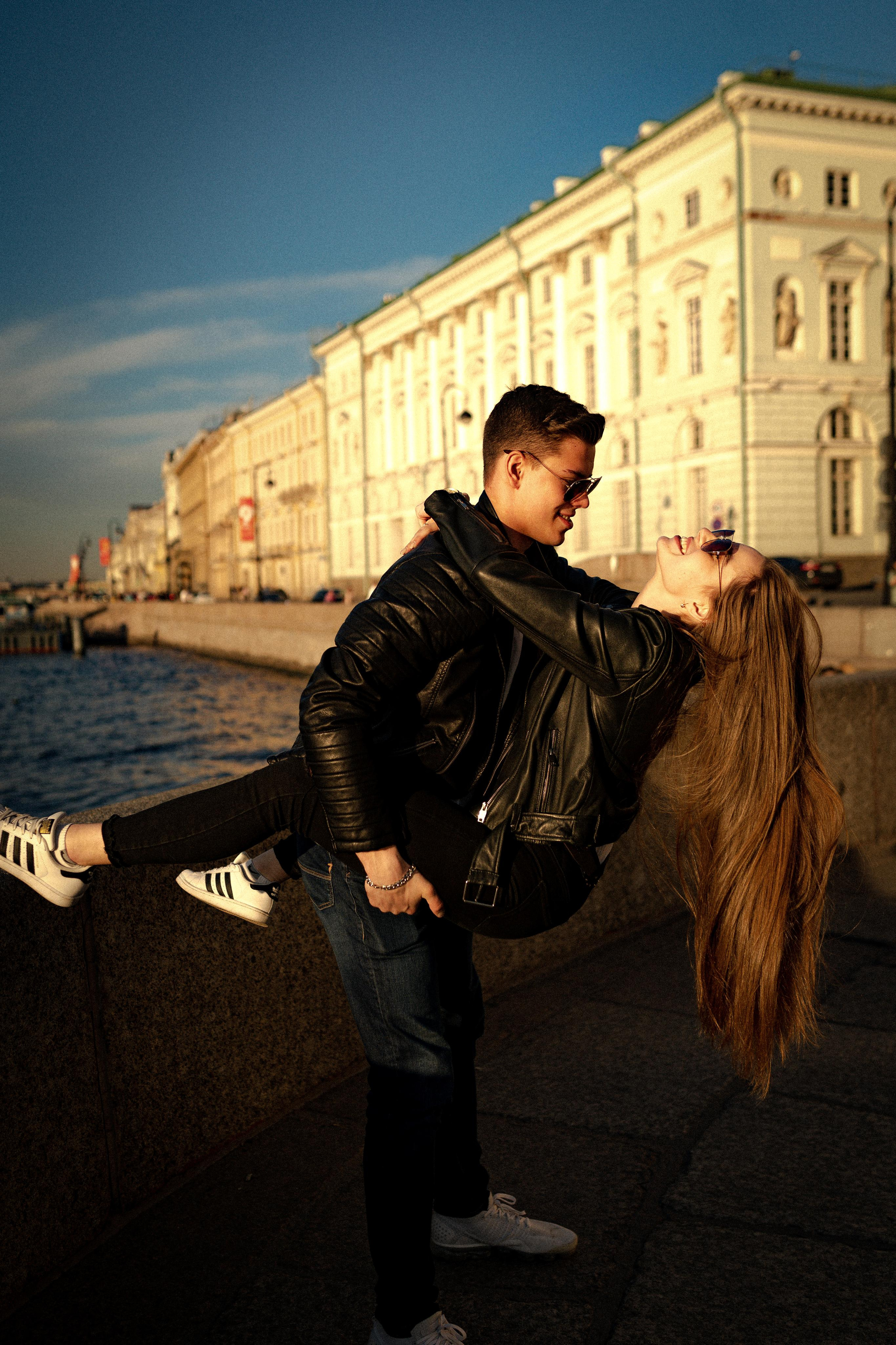 Кристина и Гоша. Главная