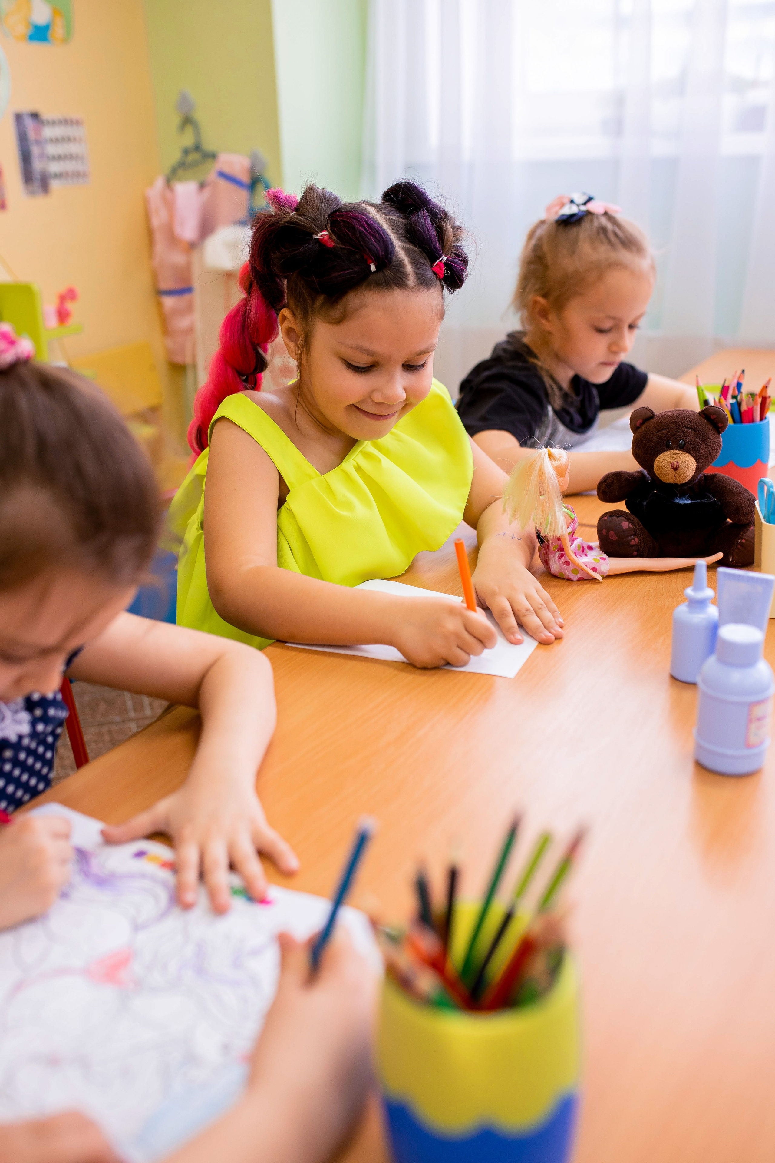 Выпускница Милена с группой. Семейный и детский фотограф город Тында Дарья