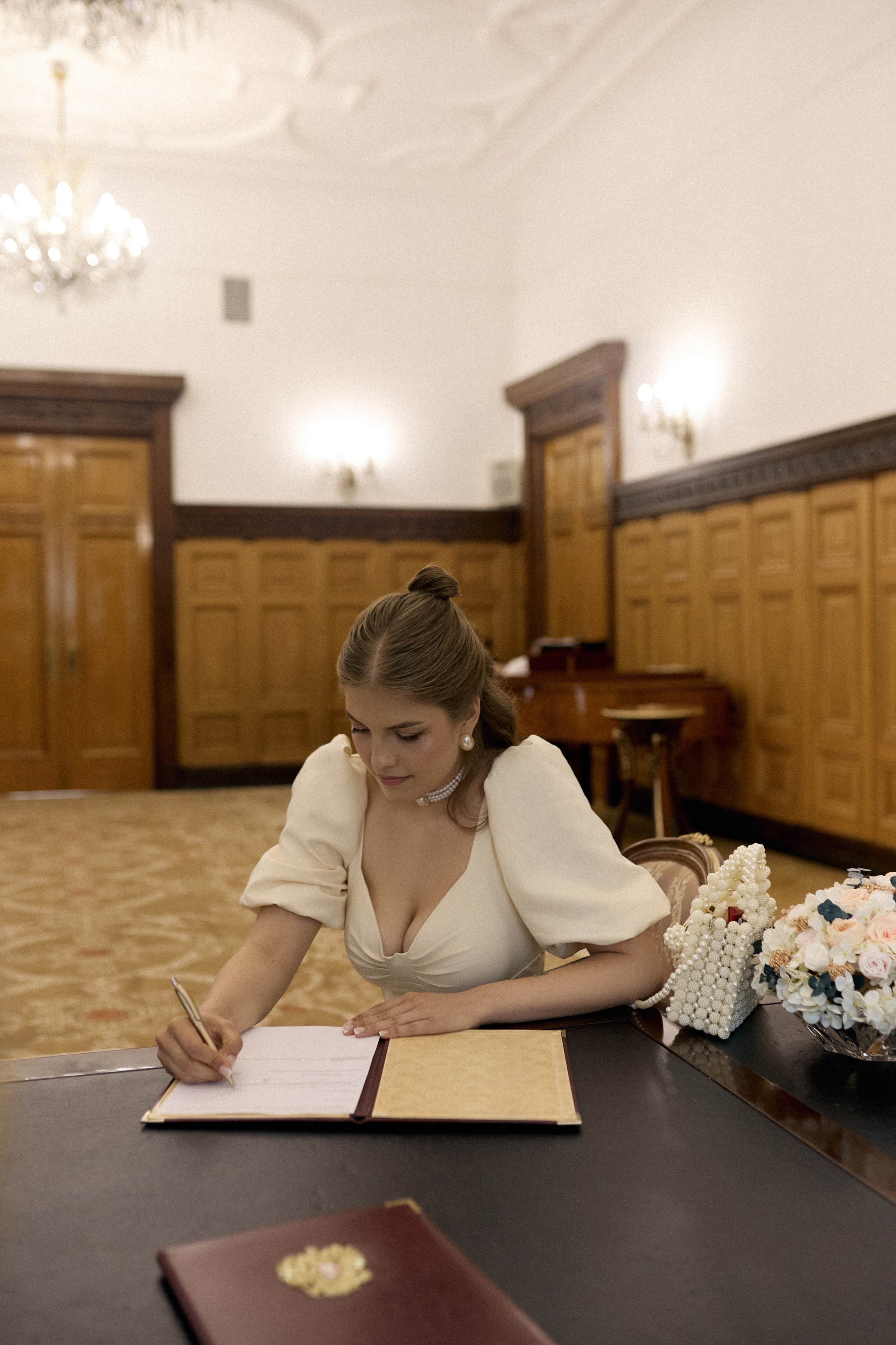 Свадебная Фотосессия в Грибоедовском загсе. Сестры Карабаза. Фотографы и ретушеры в Москве и Санкт-Петербурге