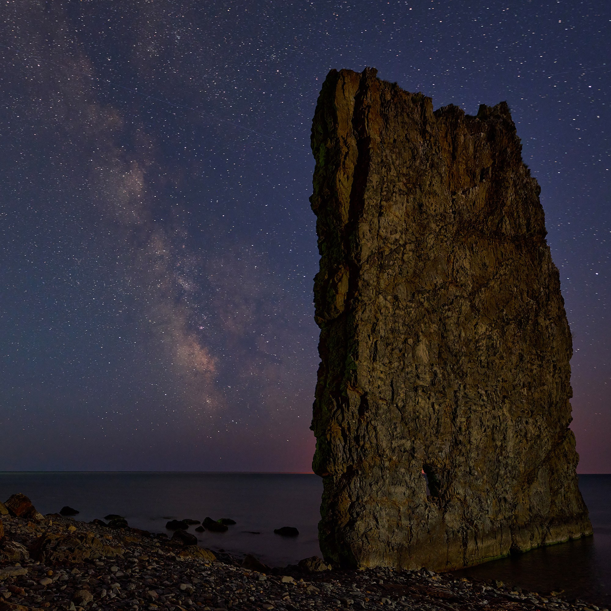 скала Парус, село Прасковеевка, звёздное небо, Млечный путь
