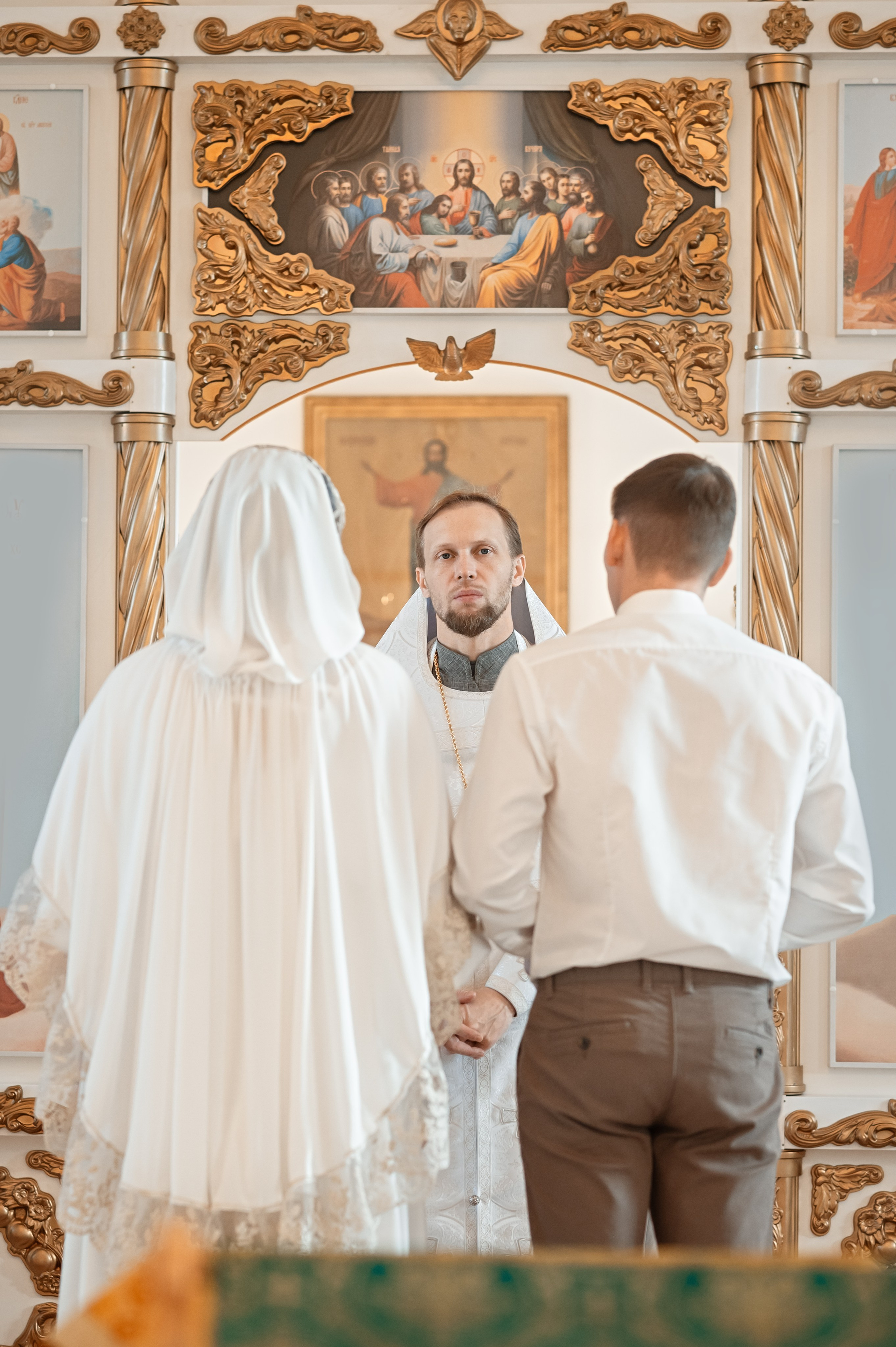 Венчание в храме Благовещения Пресвятой Богородицы. Церковный фотограф на Таинство Крещения и Венчания в Оренбурге и Оренбургской области Екатерина Белкина