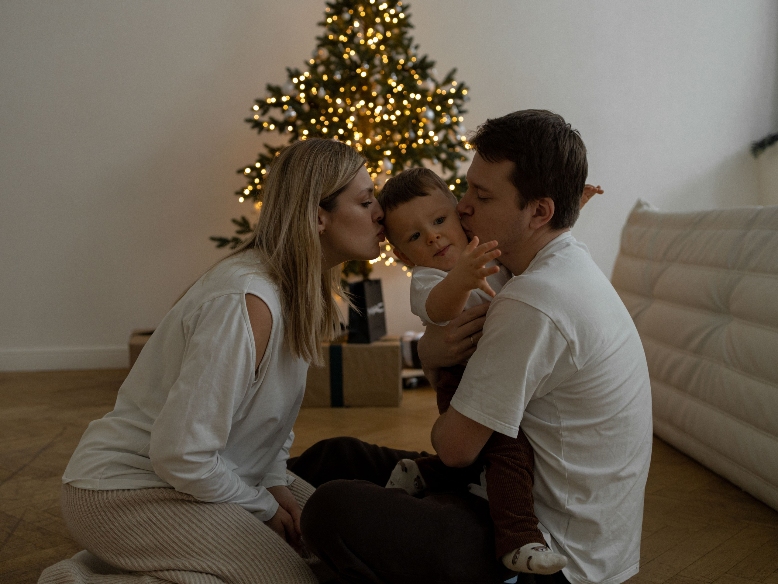 Новый год. Максим, Даша и Мирон. Фотограф Дарья Соколовская
