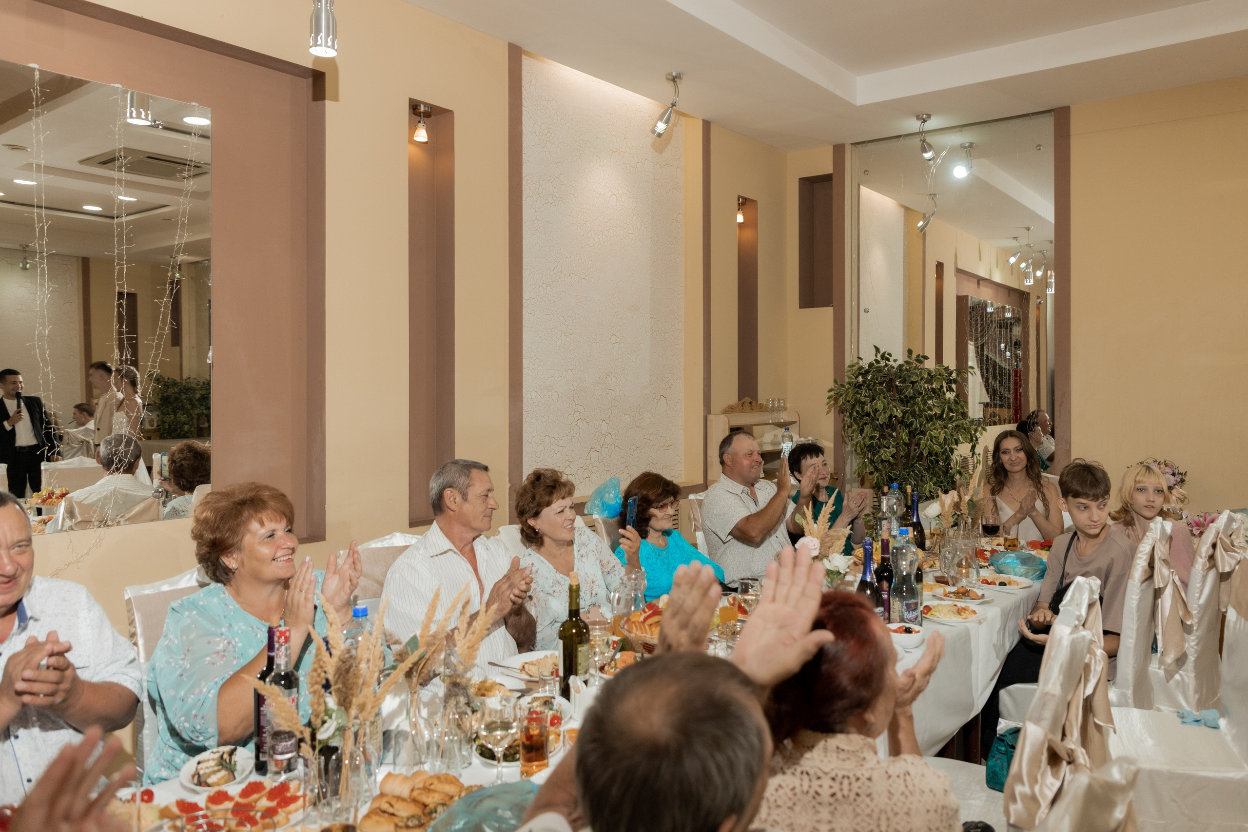 Роман и Александра (банкет). Свадебный фотограф Ангелина Сунгатулина | Саратов | Балаково | Вольск