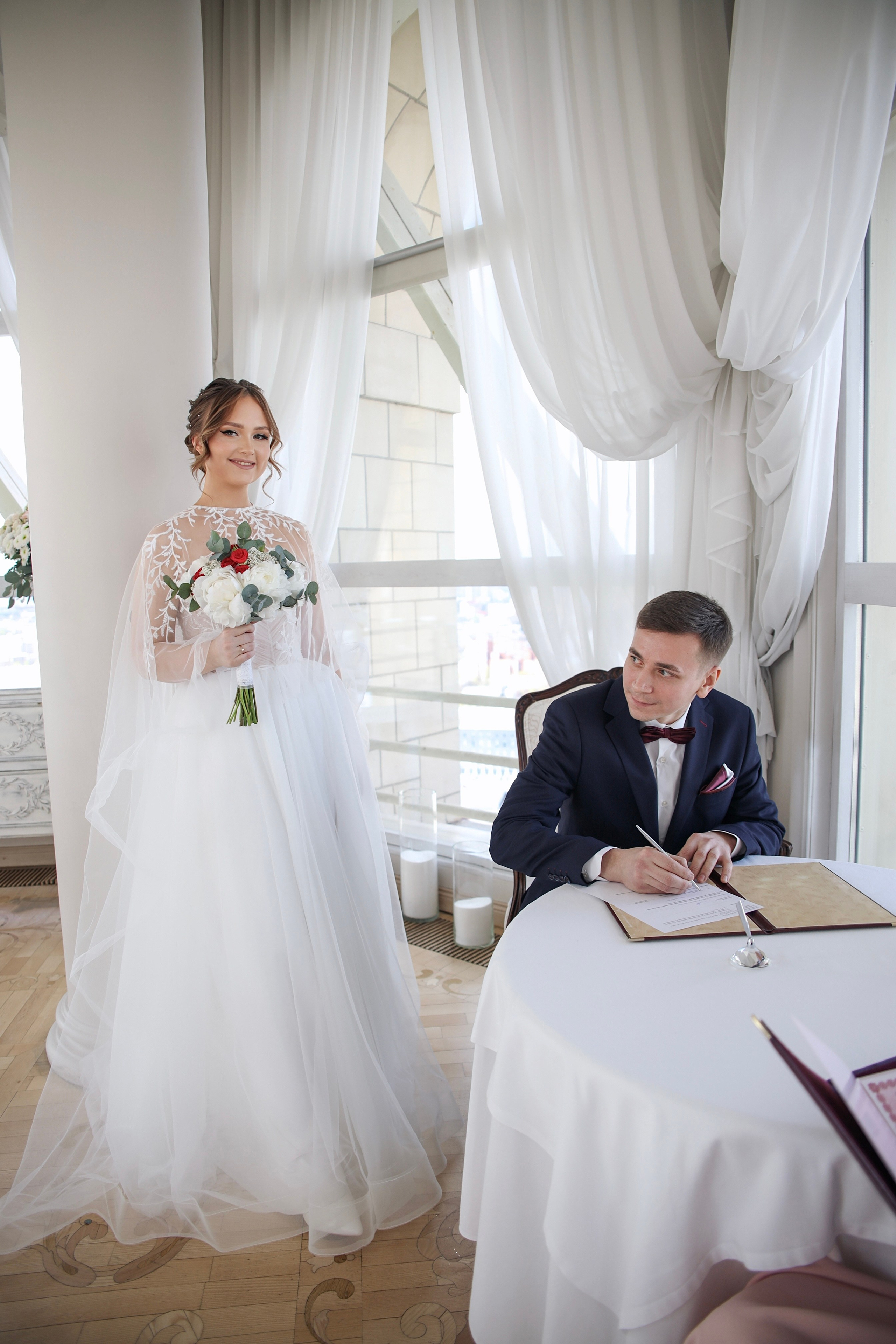 Алина и Илья Свадебная фотосессия гостиница Redisson. Главная