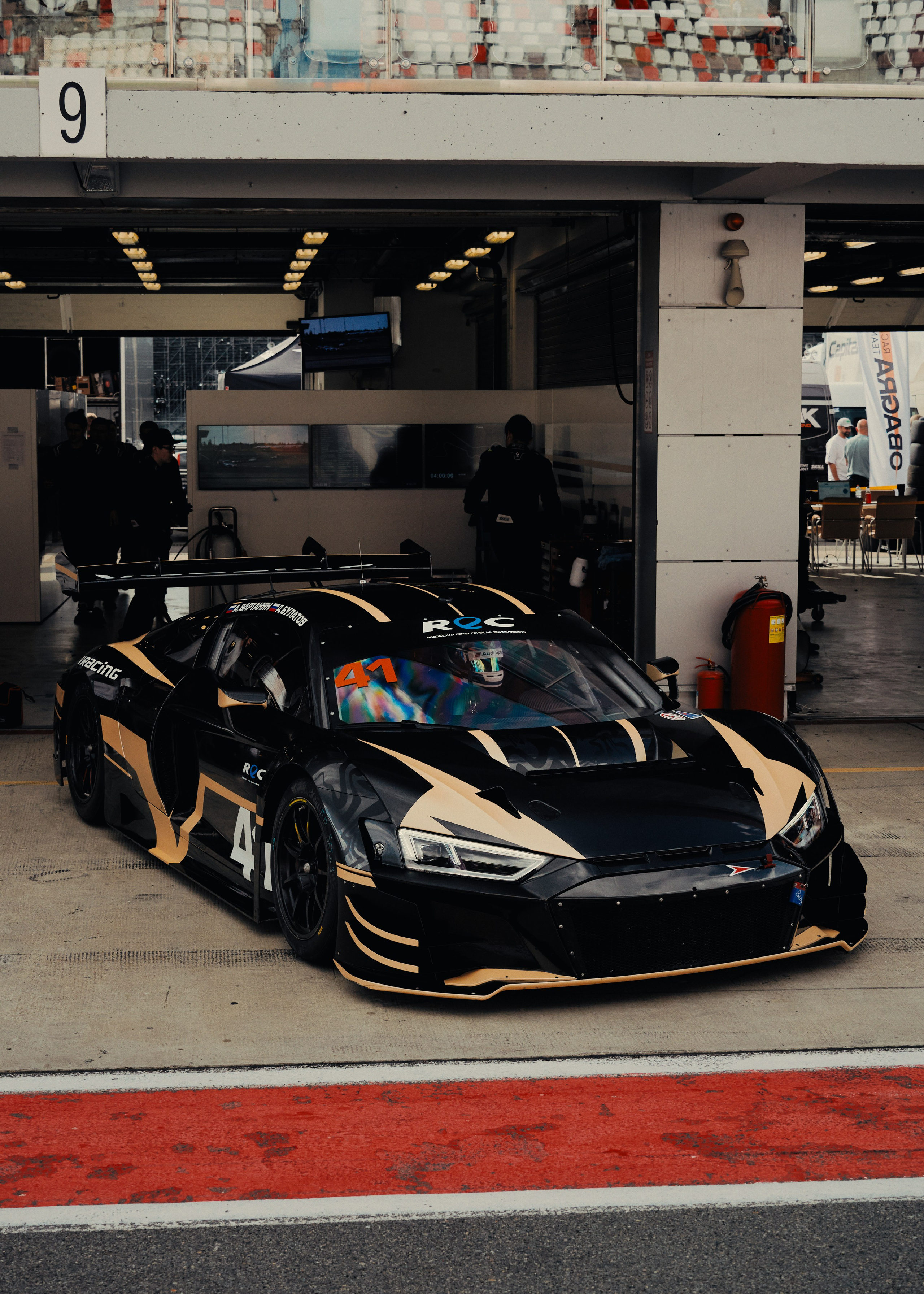 REC 2025. Автомобильный и коммерческий фотограф Москва