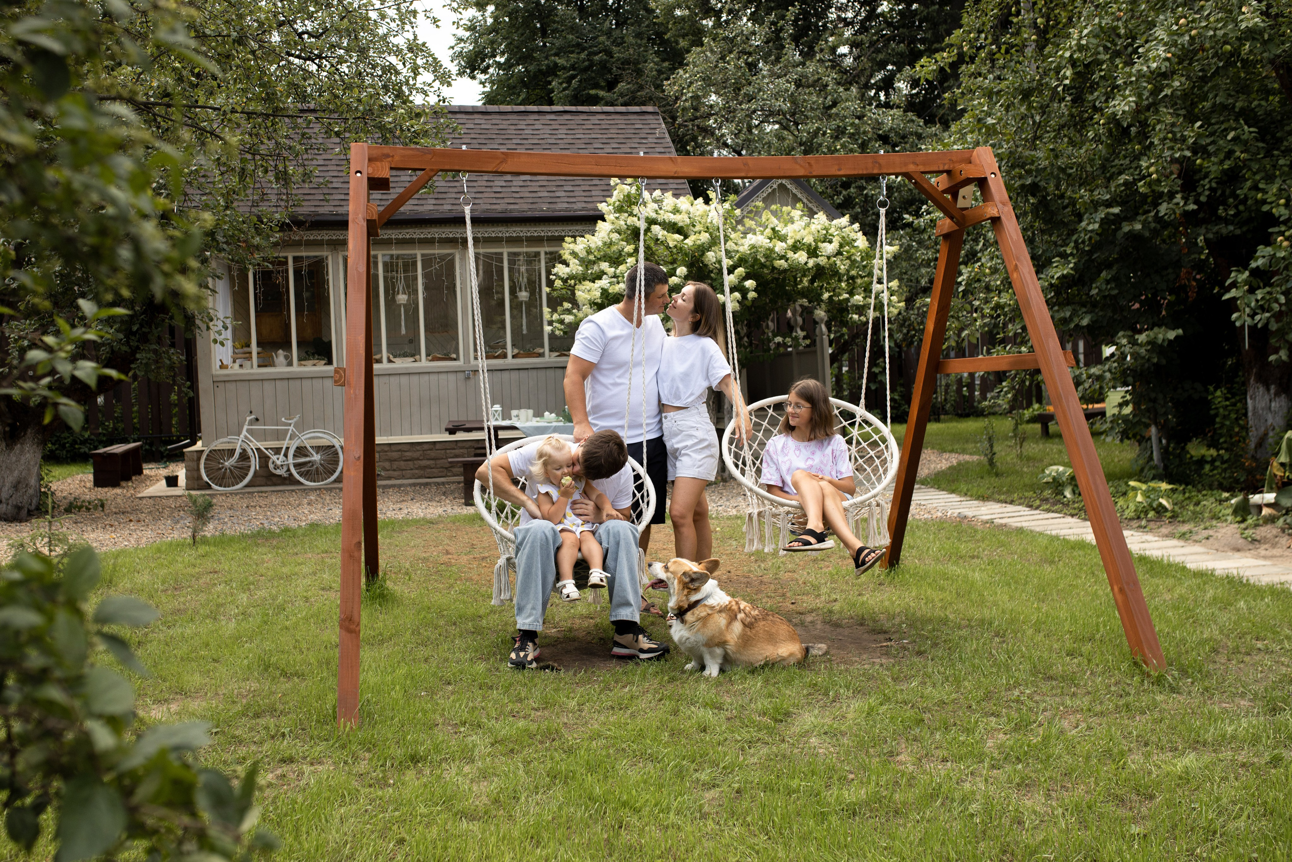 Семейная фотосессия на даче в Купавне. Фотограф в Железнодорожном и Балашихе