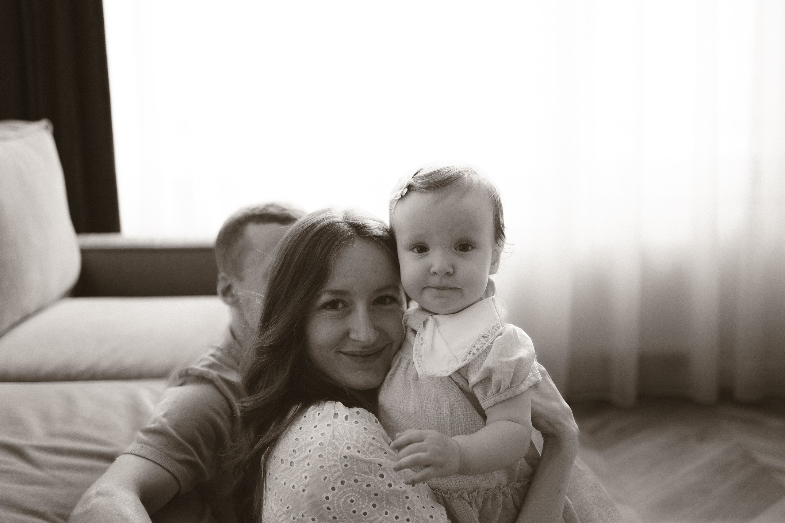 Семейная фотосессия Москва, семейный фотограф в Москве, семейная фотосессия, детский фотограф, семейная фотосессия в отеле, домашняя фотосессия с малышом, домашняя семейная фотосессия, фотосессия с малышом, фотосессия годовасия, фотосессия в годик