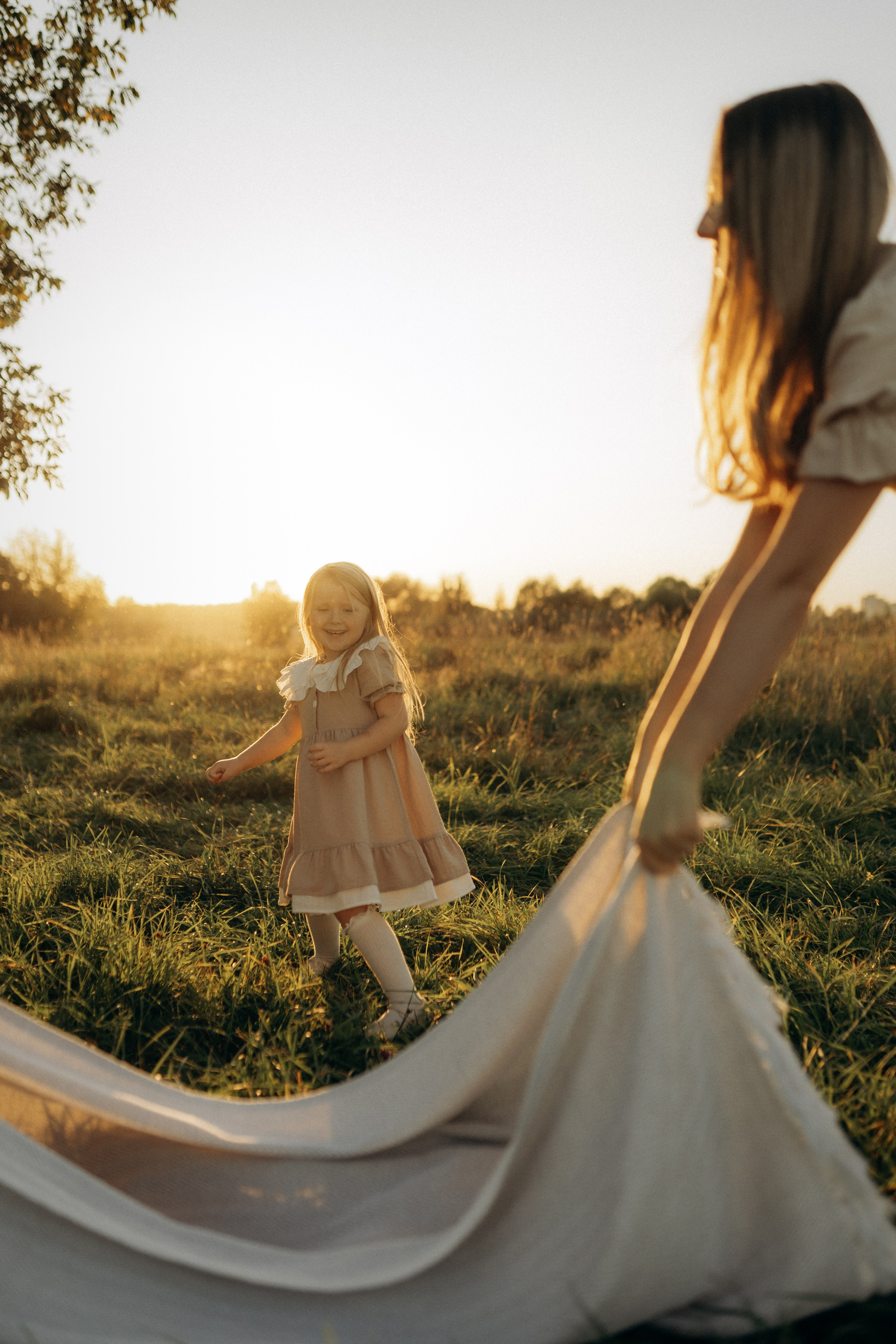 Летний вечер в поле. Семейный lifestyle фотограф в Москве Рената Рафикова