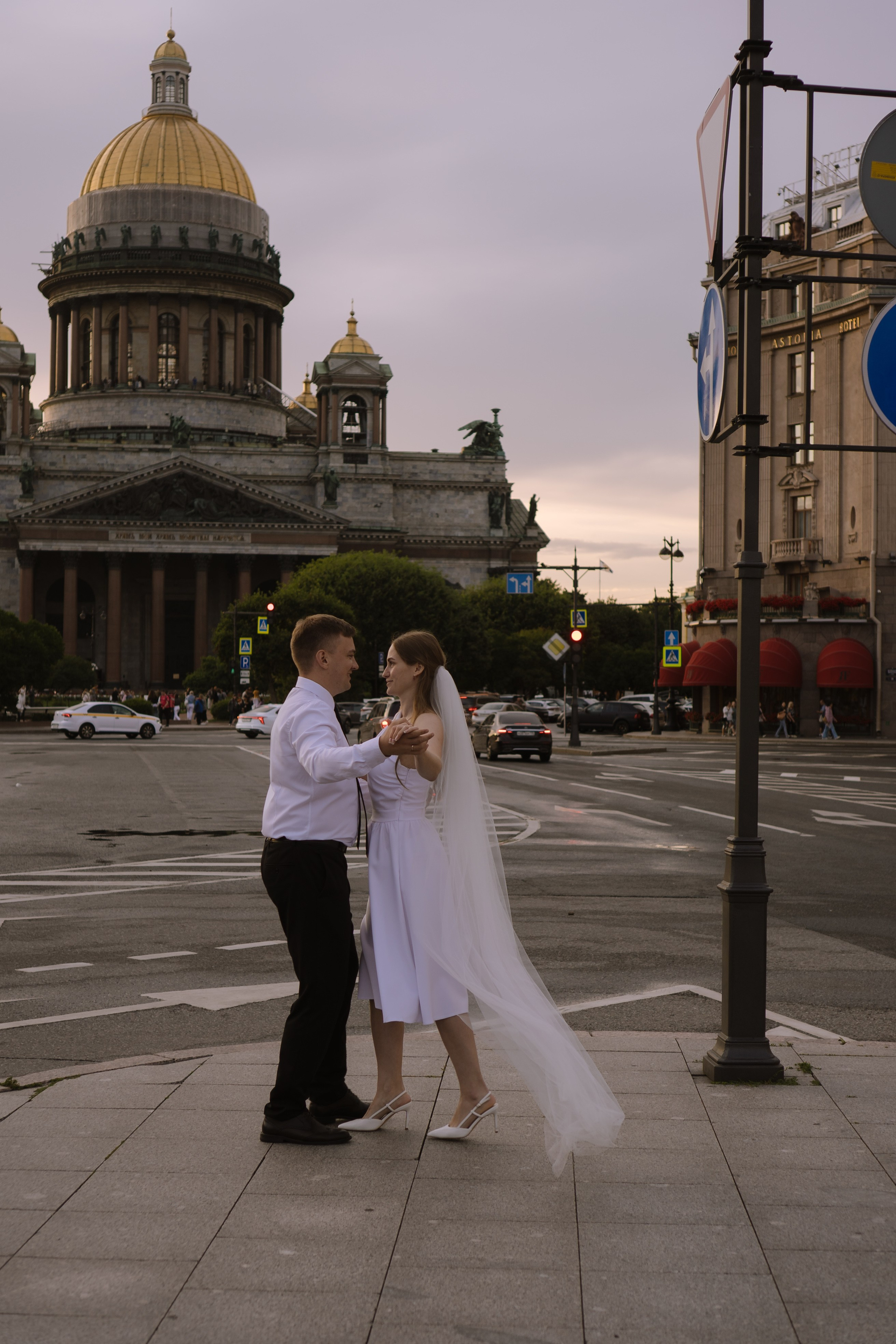 СВАДЕБНАЯ СЬЕМКА С ИСАКИЕВСКИМ СОБОРОМ, АСТОРИЯ И ЗАКОНОДАТЕЛЬНОЕ СОБРАНИЕ. Профессиональный фотограф, Санкт-Петербург — Виктория Богомолова
