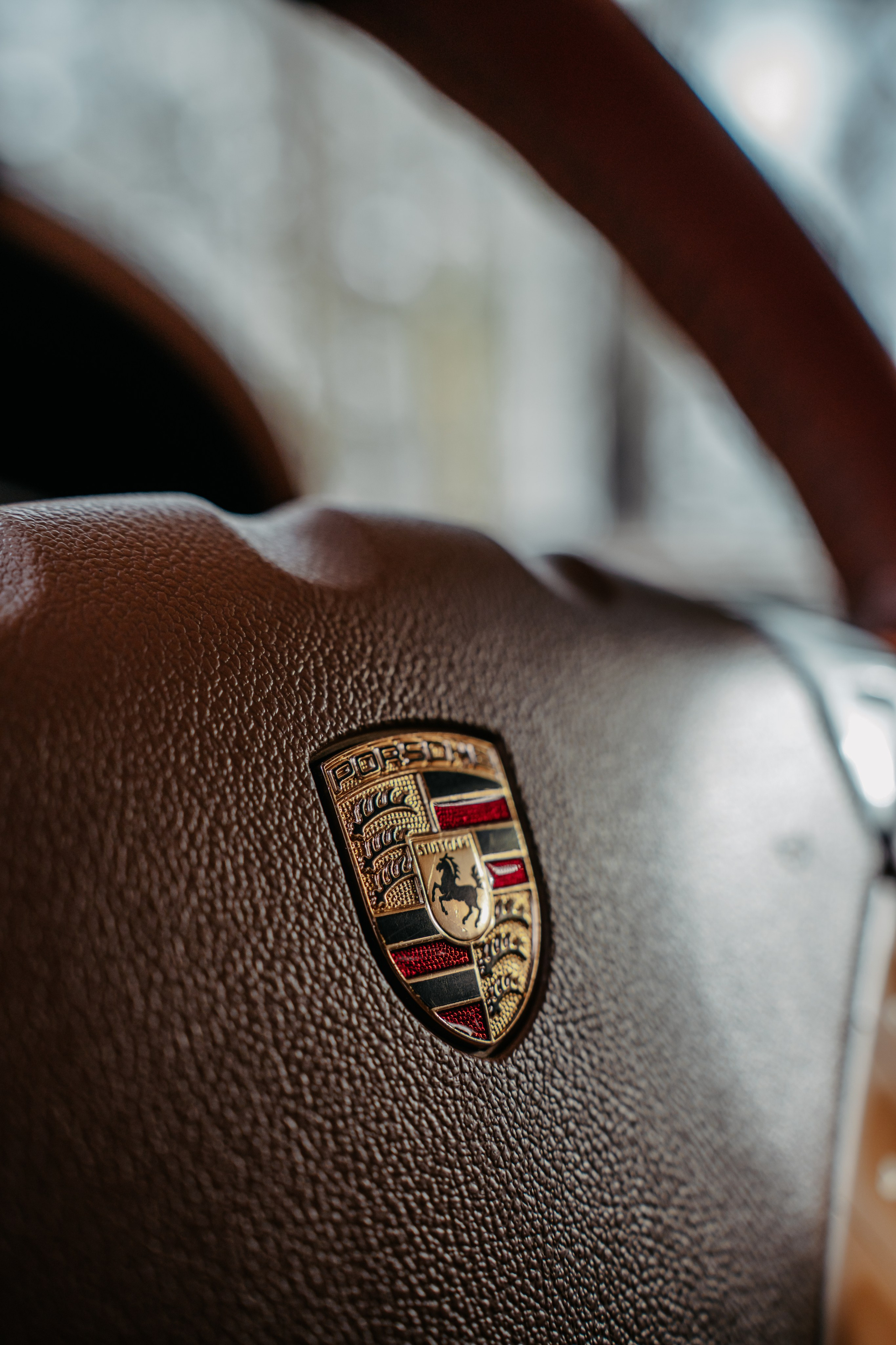 Porsche Cayenne. Фотограф, видеограф и пилот дрона на Байкале