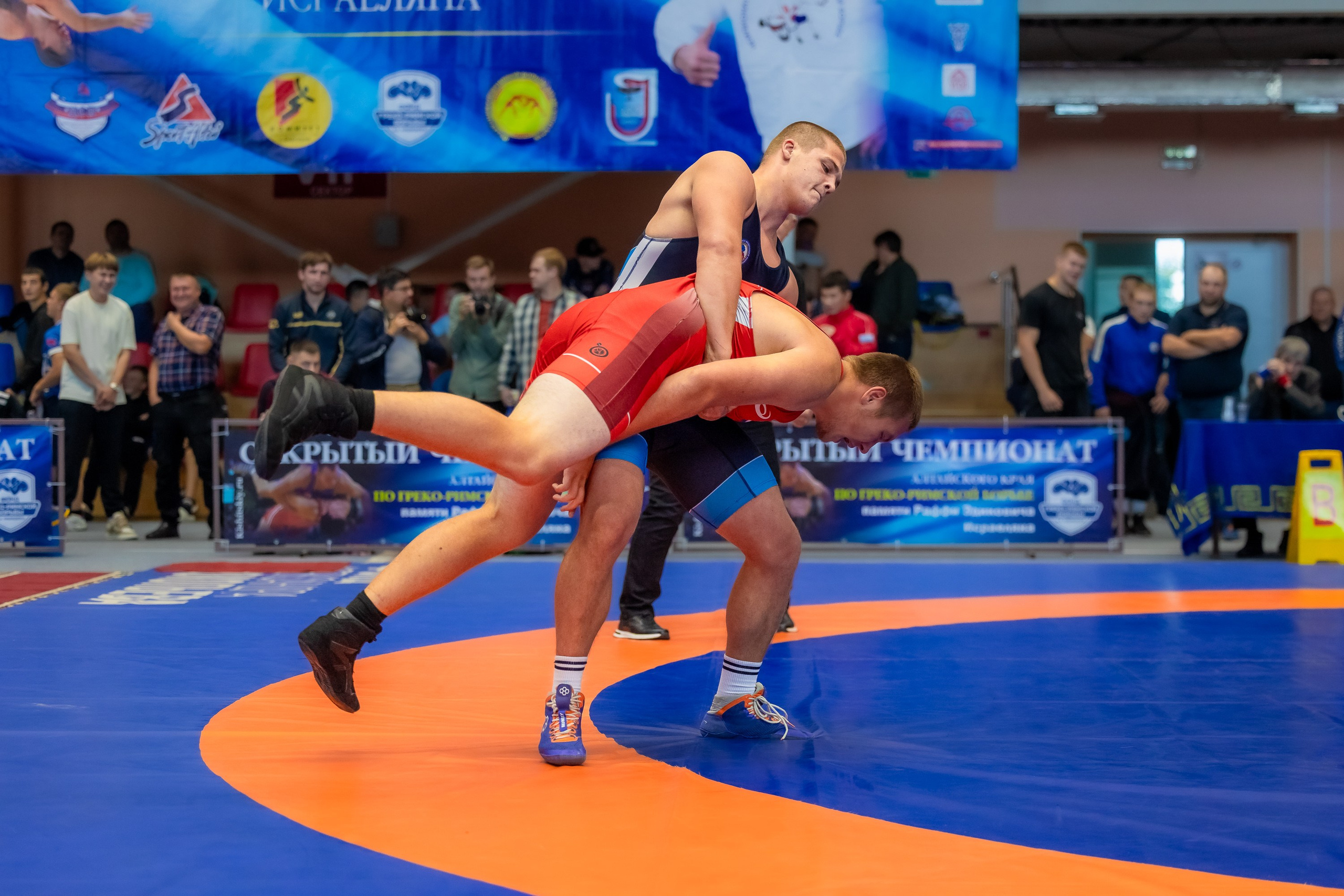 IX чемпионат Алтайского края по греко-римской борьбе. Репортажный фотограф в Барнауле Владимир Игнатов