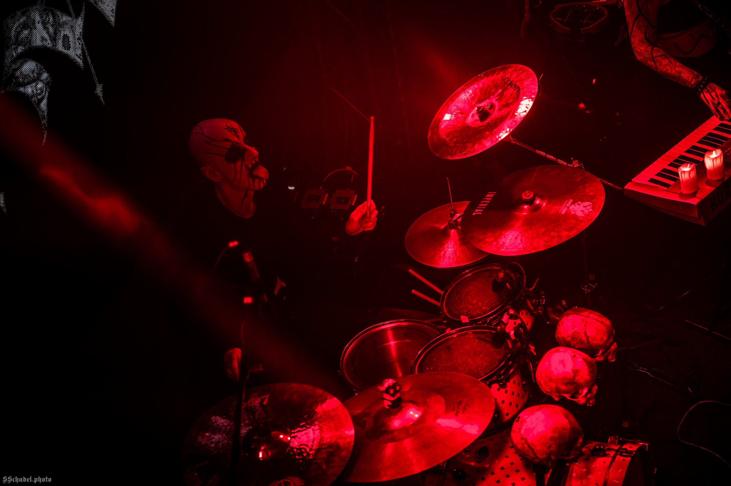 Frostlagte Måne 07.12.25. We will make everything metal!