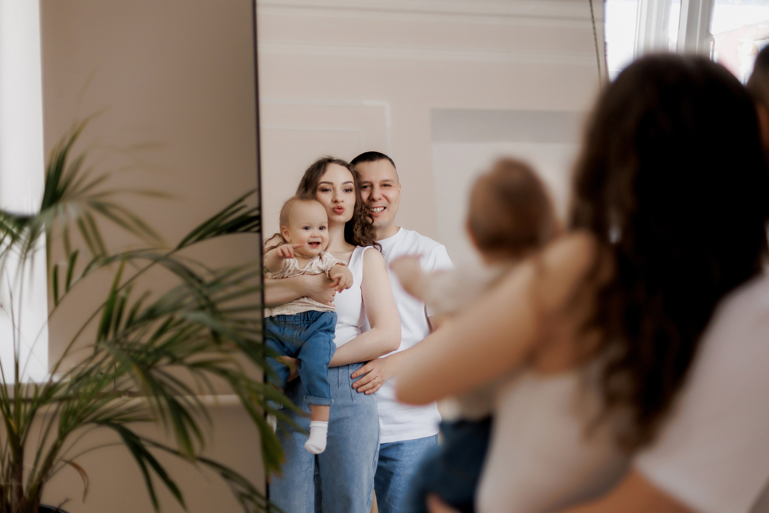 Алена, Максим и Ксюшенька. Свадебный и портретный фотограф в Миассе Филиппенко Дарья