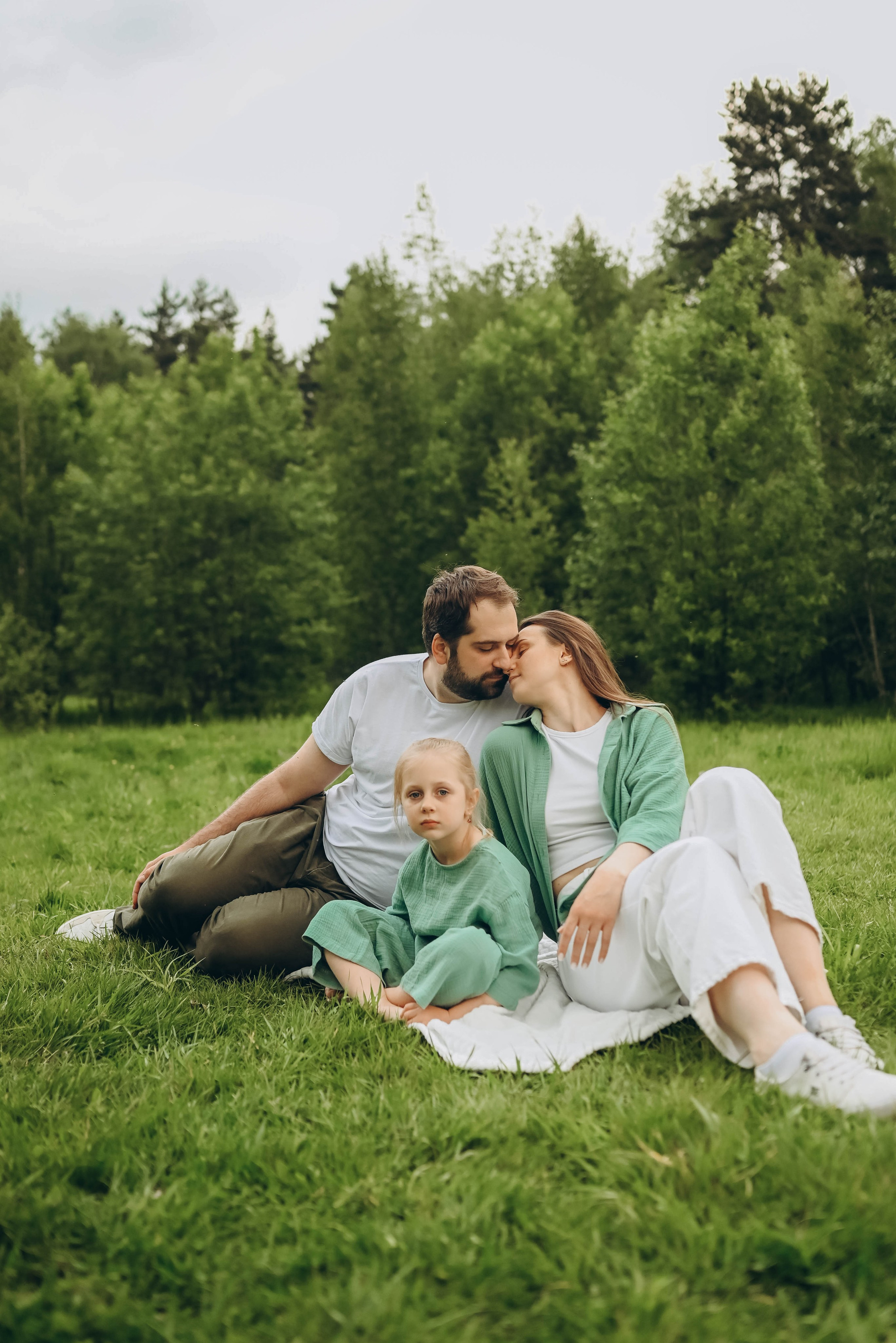 Прогулка на природе. Семейный фотограф в Москве Люберцах Ирина Вронская