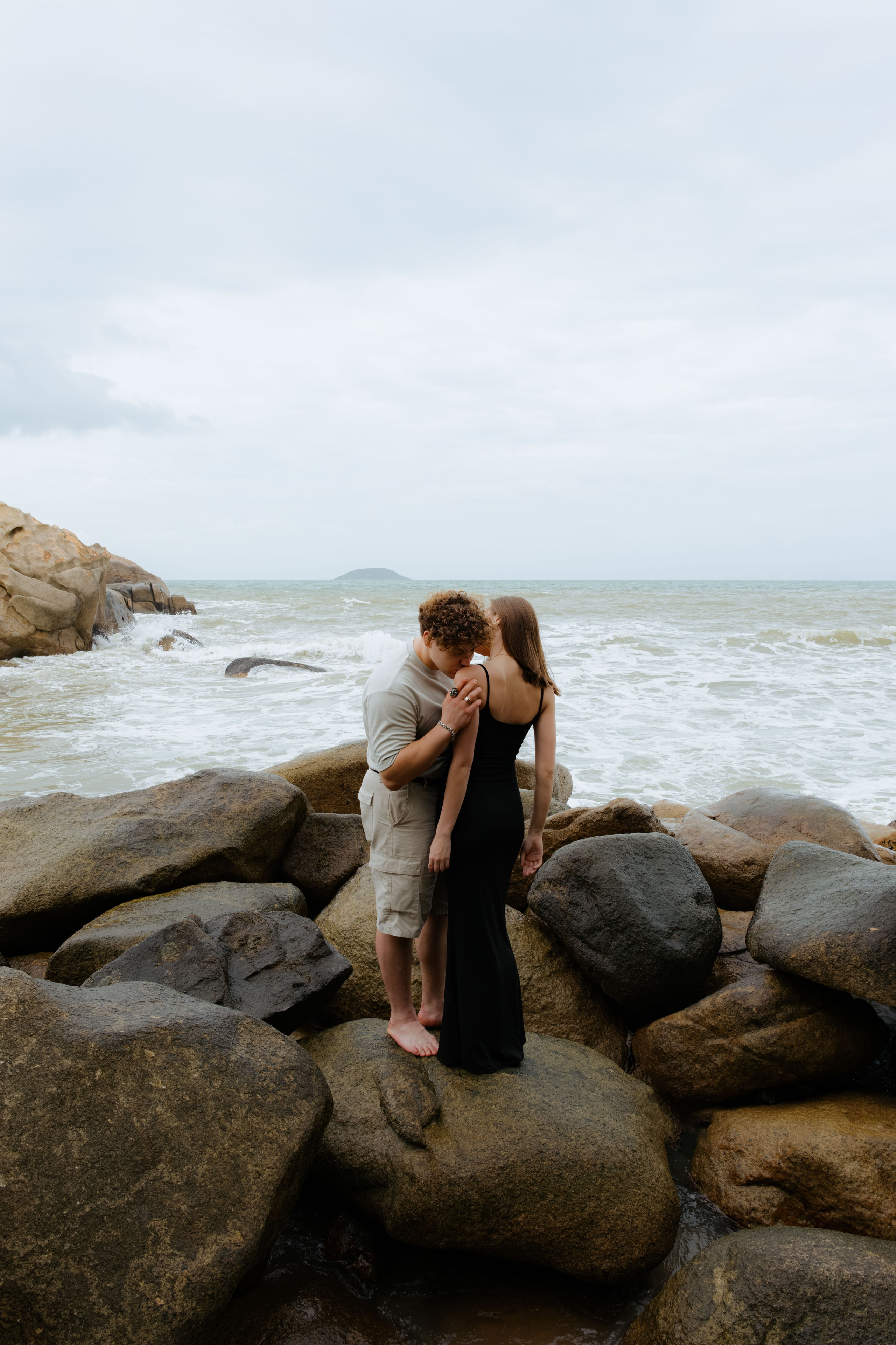 Tatiana and Denis. Rock Garden. Portrait photographer Nha Trang | Julia Meshanina
