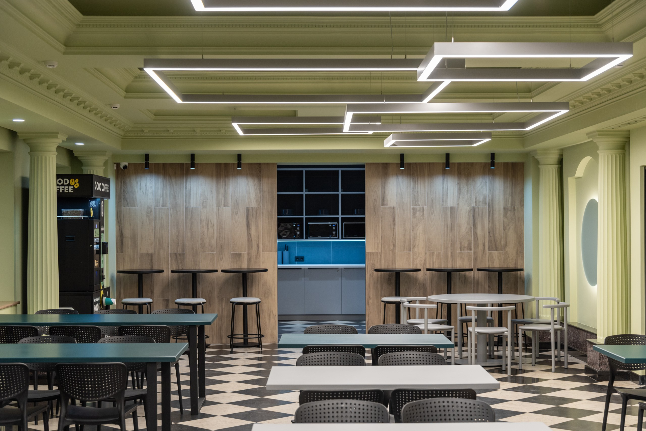 X corp | 2025. Архитектурный фотограф и 3D-художник Антон Мельников