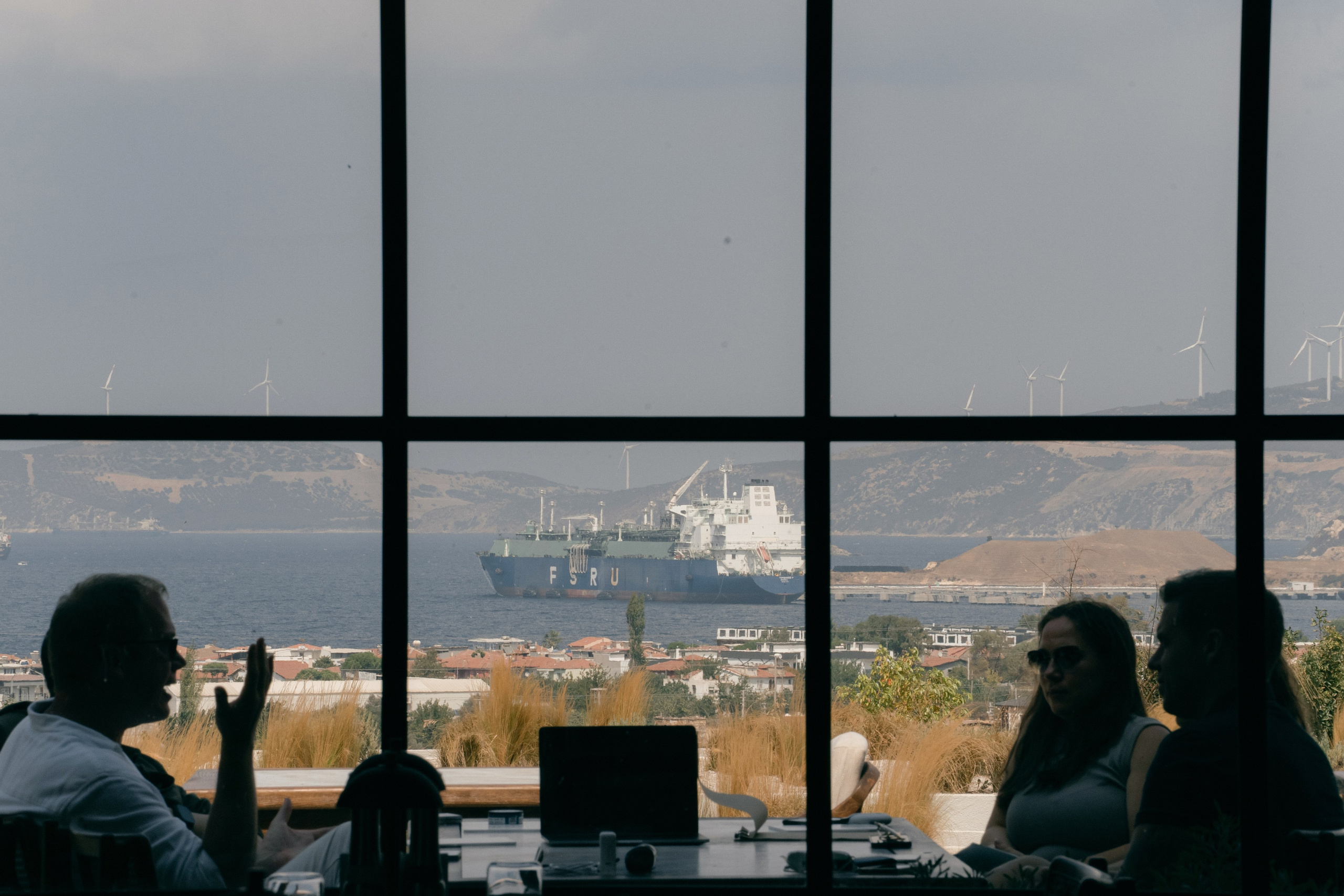 Sunshine in Izmir. Wedding & Documentary Photographer based in Nuremberg — available across Europe & Turkey | Vitalii Nasonov