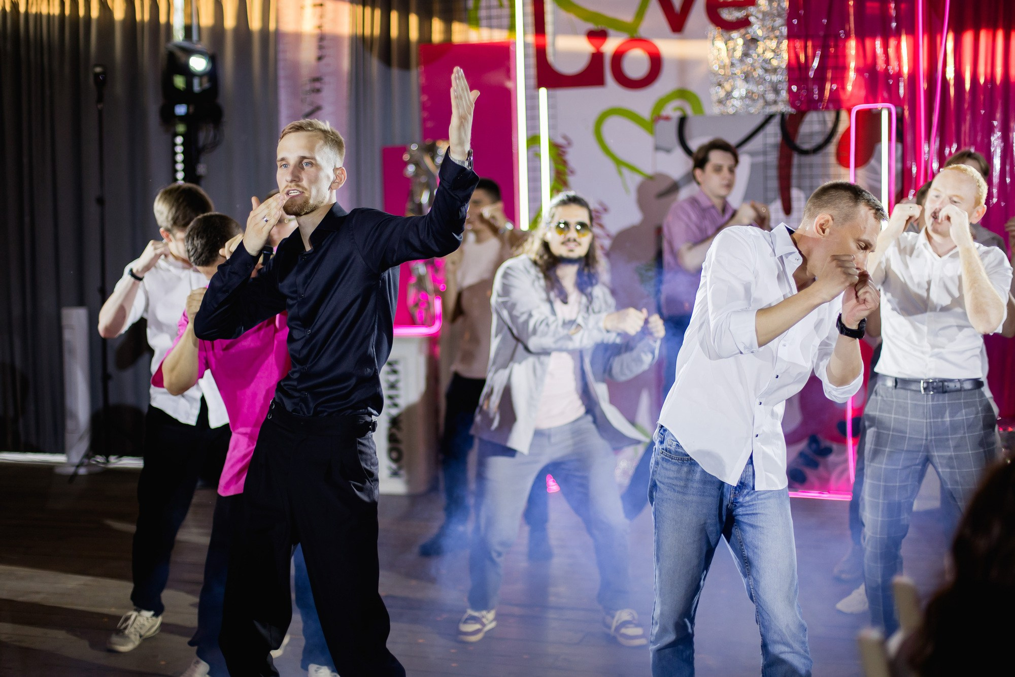 Малиновый фейерверк эмоций. Свадебный фотограф в Томске | Александр Овчаренко