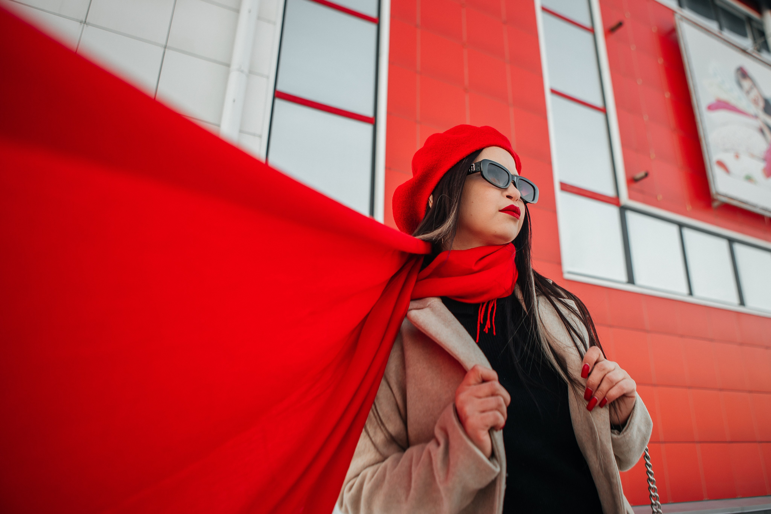 Фотосессия девушки в красном. Дарья Белякова. Свадебный, детский и семейный фотограф в городе Бийск