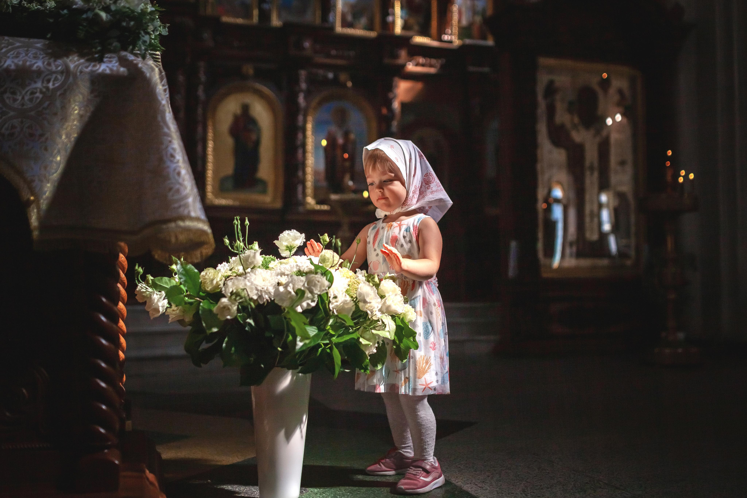 Крещение в храме Николая Чудотворца в Мытищах 2020. Фотограф крещения и венчания Антонова Надежда г. Москва