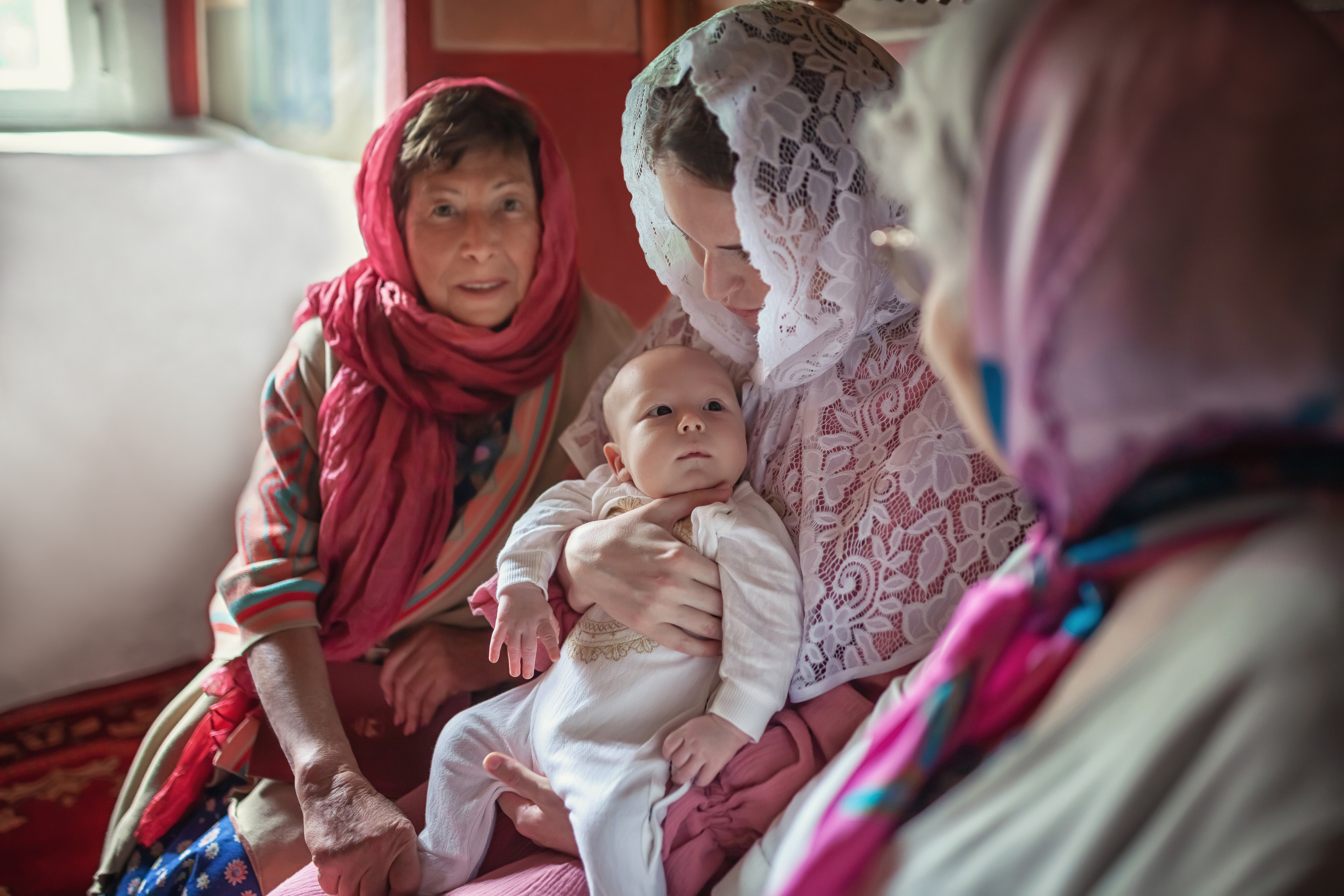 Крещение в храме Сергия Радонежского в Комягино 2020. Фотограф крещения и венчания Антонова Надежда г. Москва