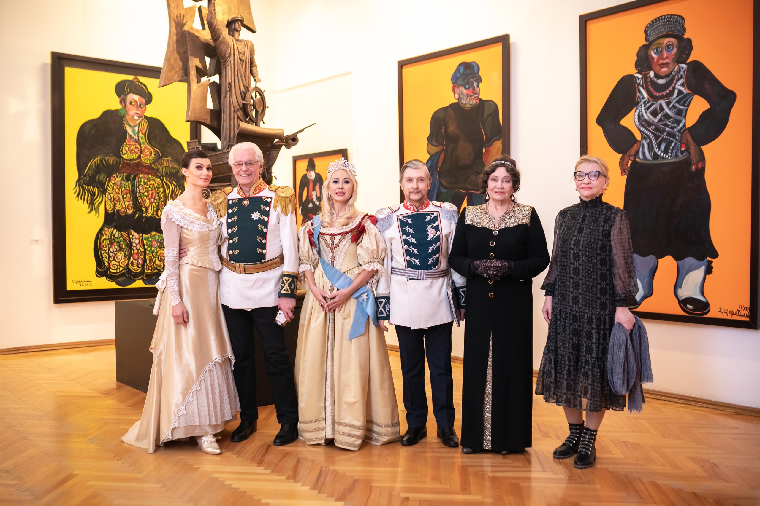 Спектакль из репертуара театра Киноактера в галерее Зураба Церетели 15.04.2022. Фотограф крещения и венчания Антонова Надежда г. Москва