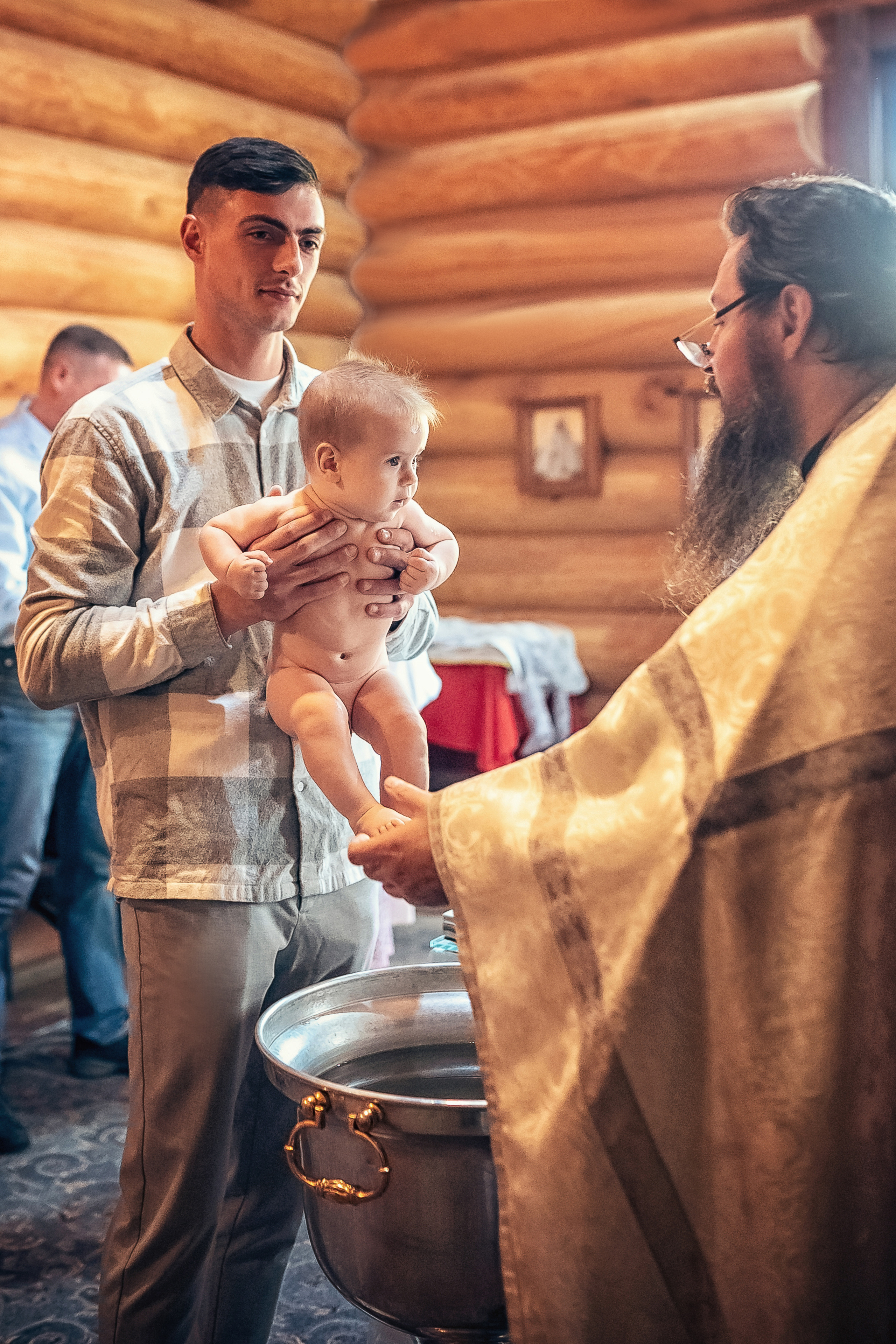 Крещение в храме Двенадцати Апостолов в Ховрино 2021. Фотограф крещения и венчания Антонова Надежда г. Москва